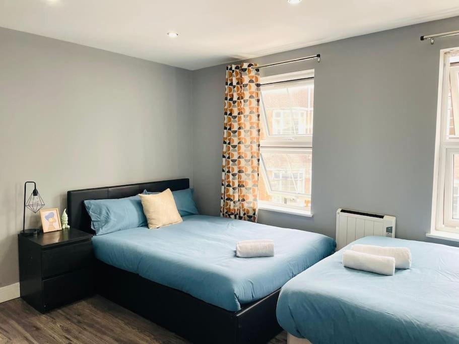 Bright Flat Near To Tower Bridge Londres