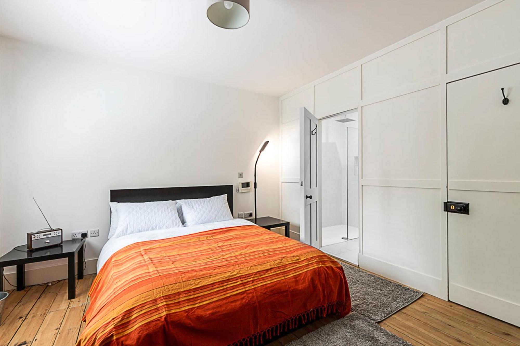Stylish Chiswick With A Private Terrace * Londres