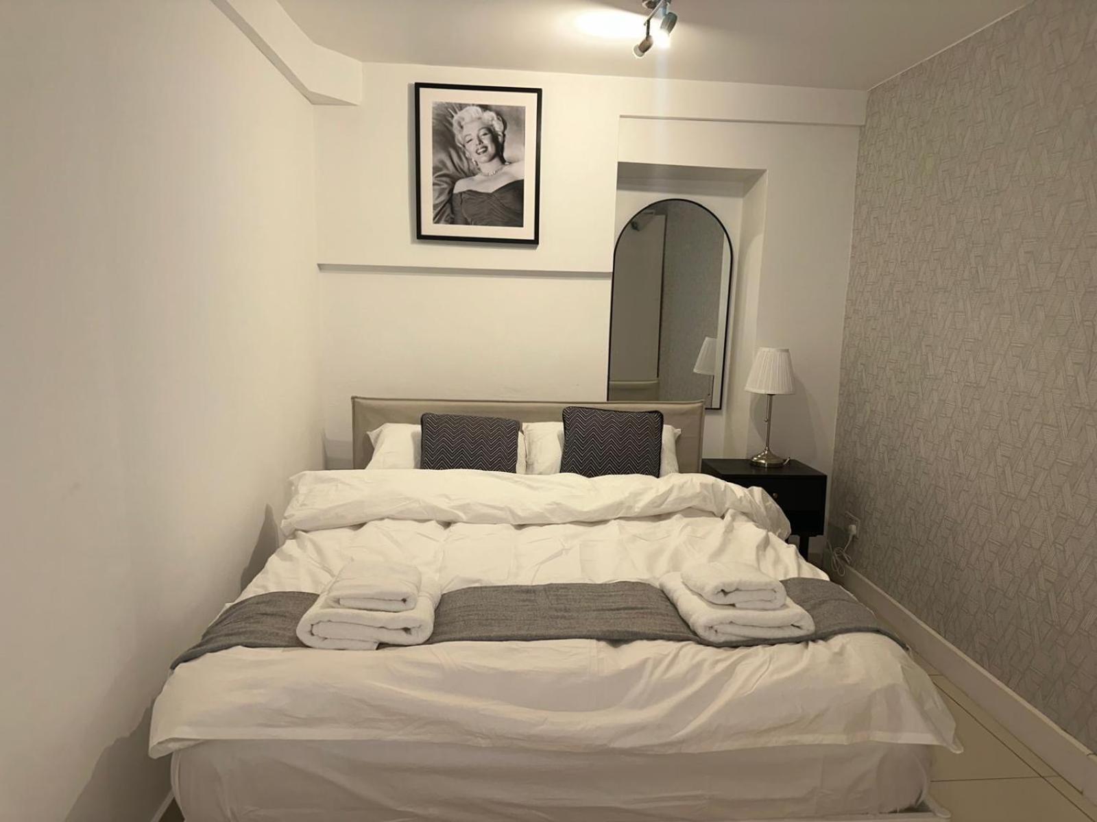 Appartement Stylish Garden-level Flat In Chiswick Londen