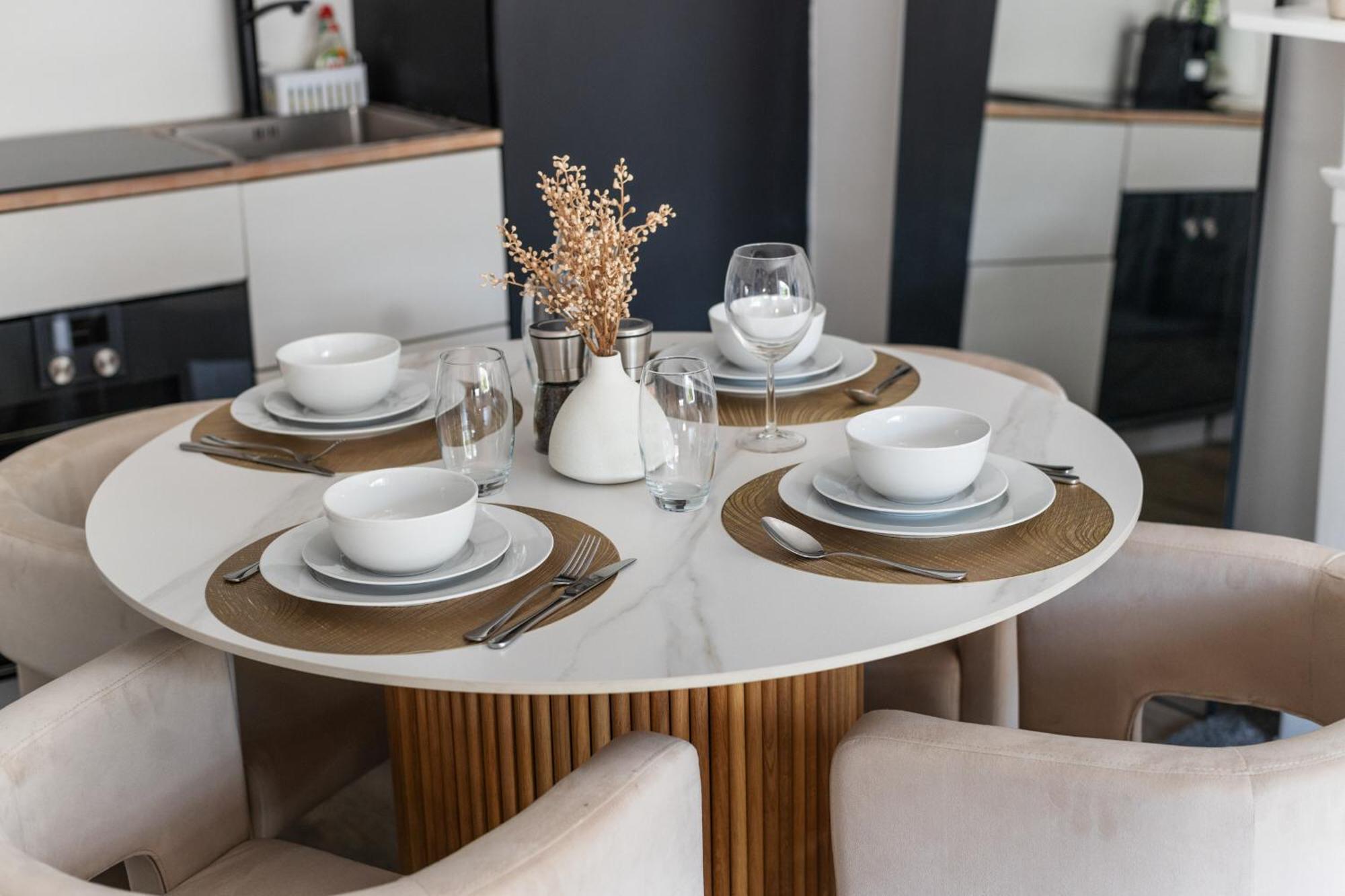 Serenity Escape - La Reserve Knightsbridge