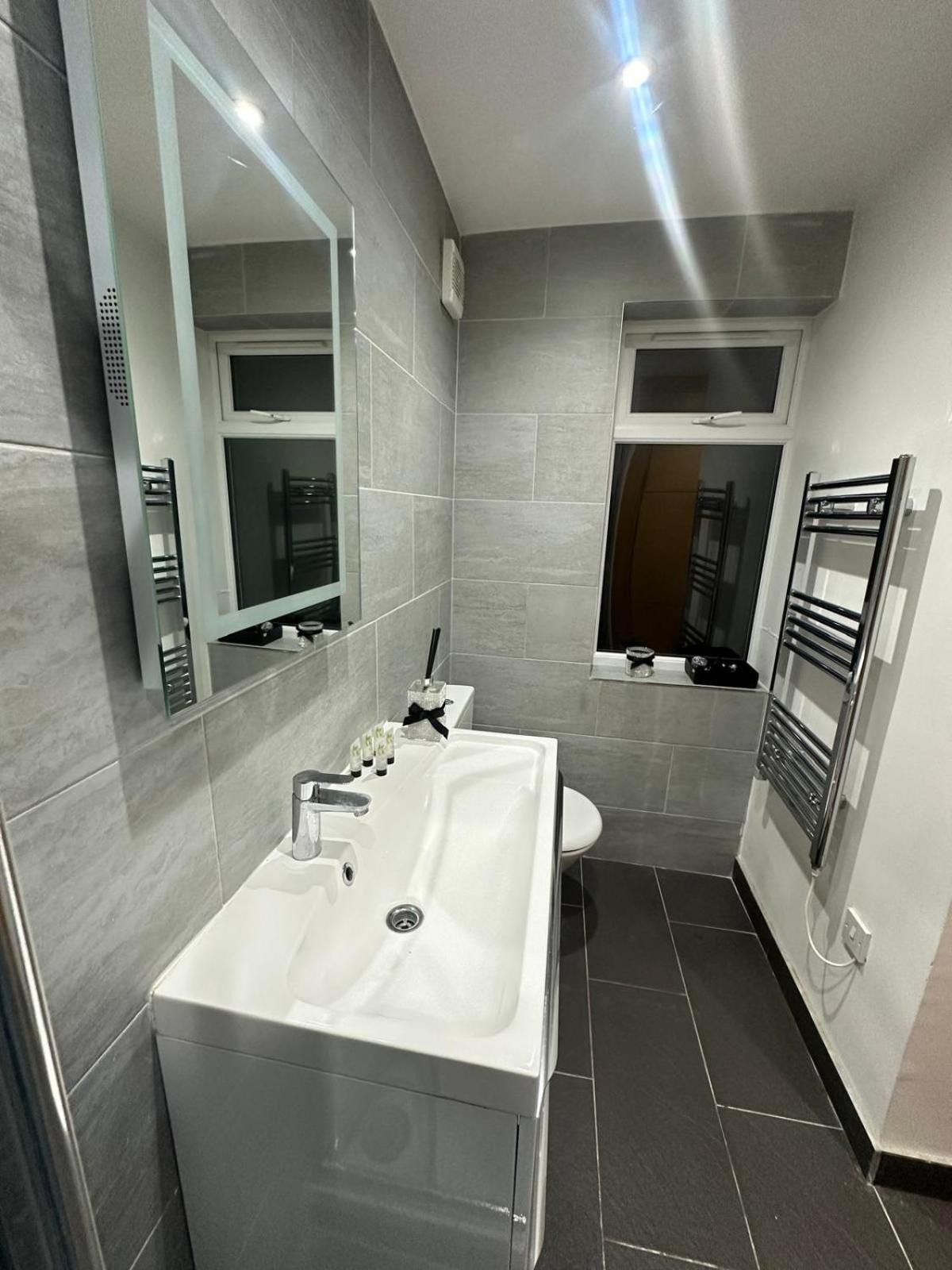 Apartment New! Brand New Beautiful Modern *