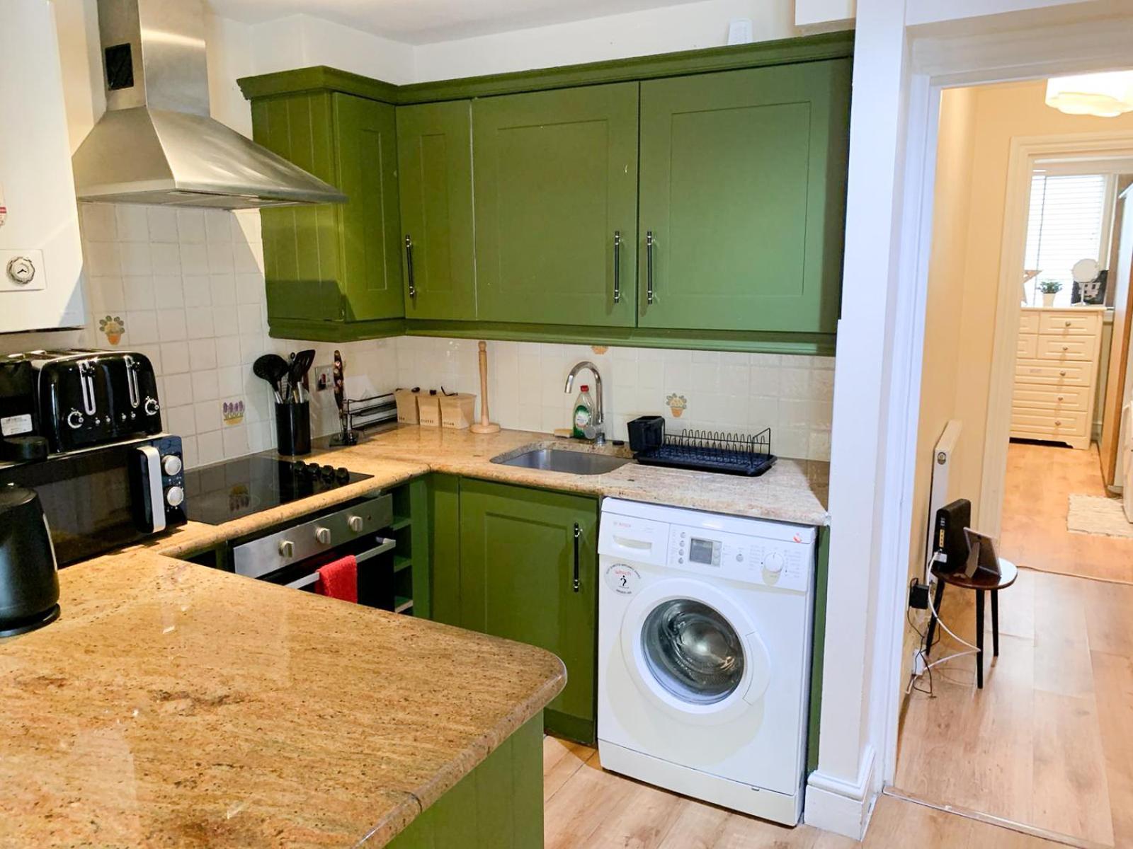 Lovely 1 Bedroom Flat In West Kensington London, Shepherd's Bush Apartamento