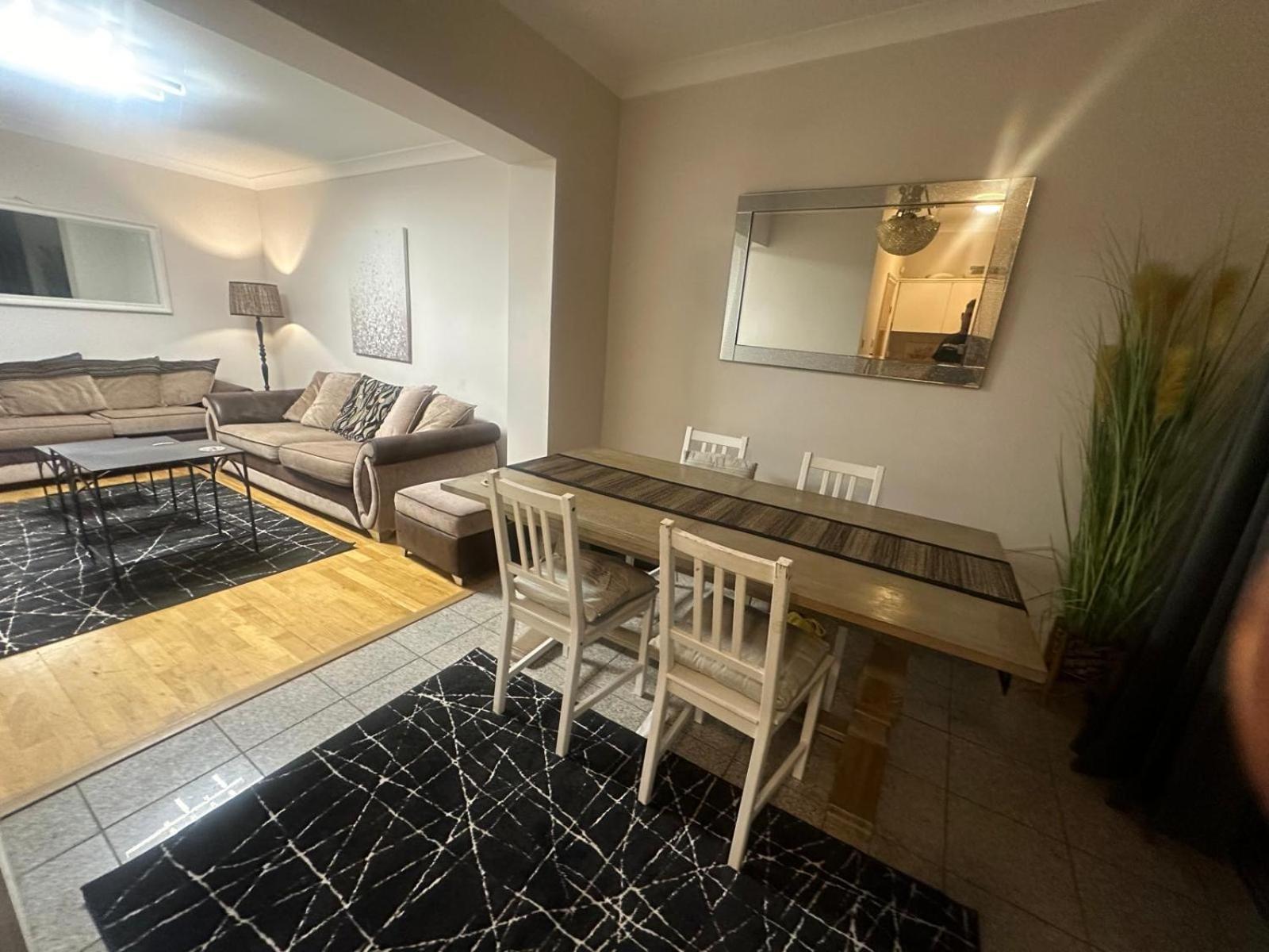 Apartamento Cheviot 2 Bed Londres
