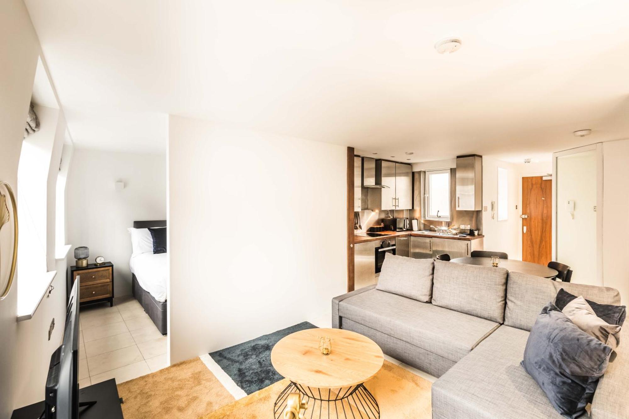 Staylux Carnaby Street Apartment London