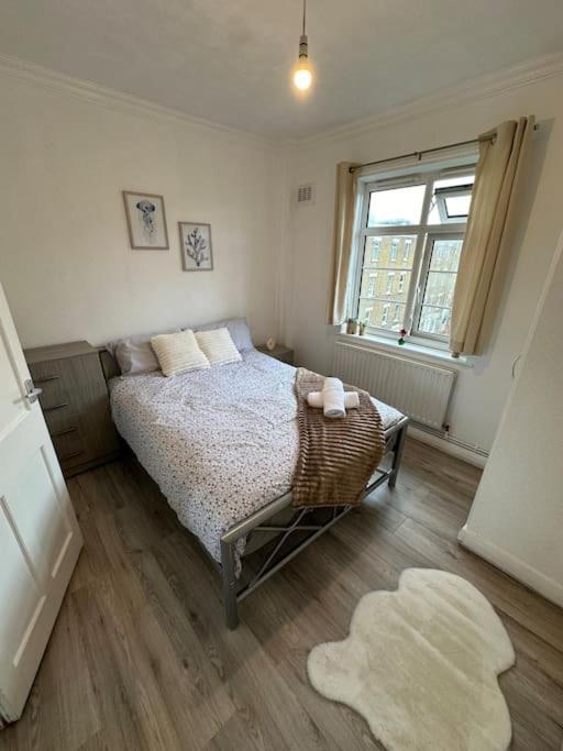 Chic 3 Bedroom Flat Ontower Bridge *