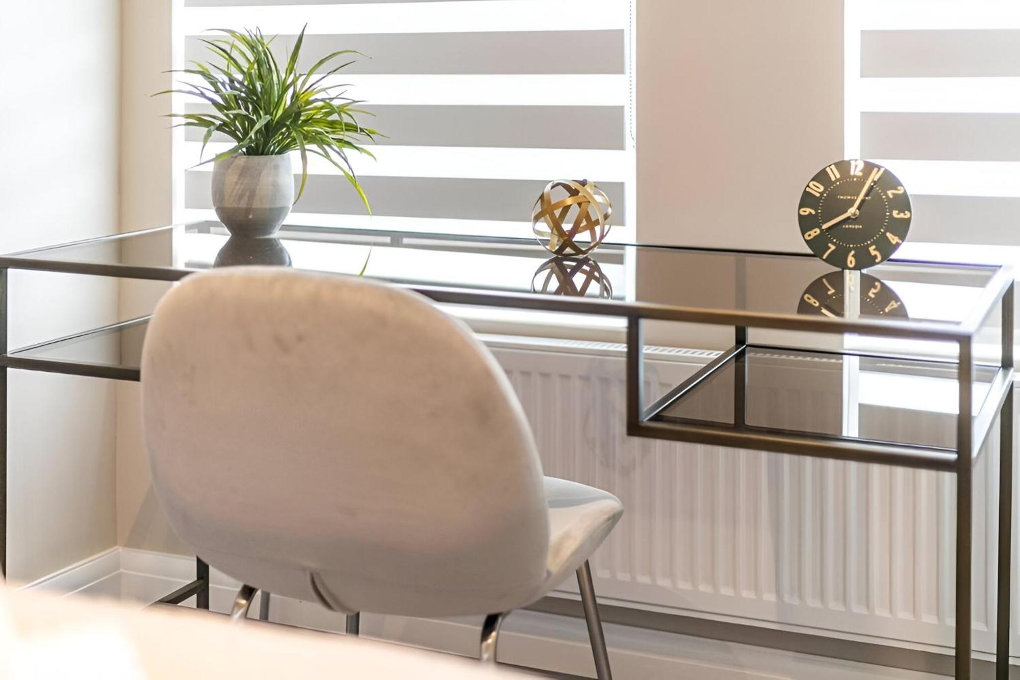 Earthy Elegance Stylish 4br For Urban Escapes * London