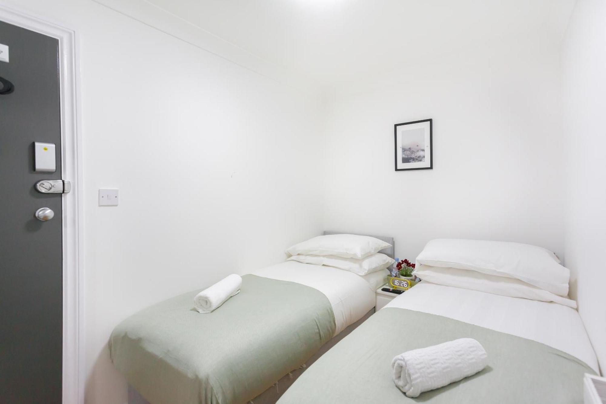 Gasthof Studio9 - Next To Emirates Stadium - Budget With Shared Bathroom