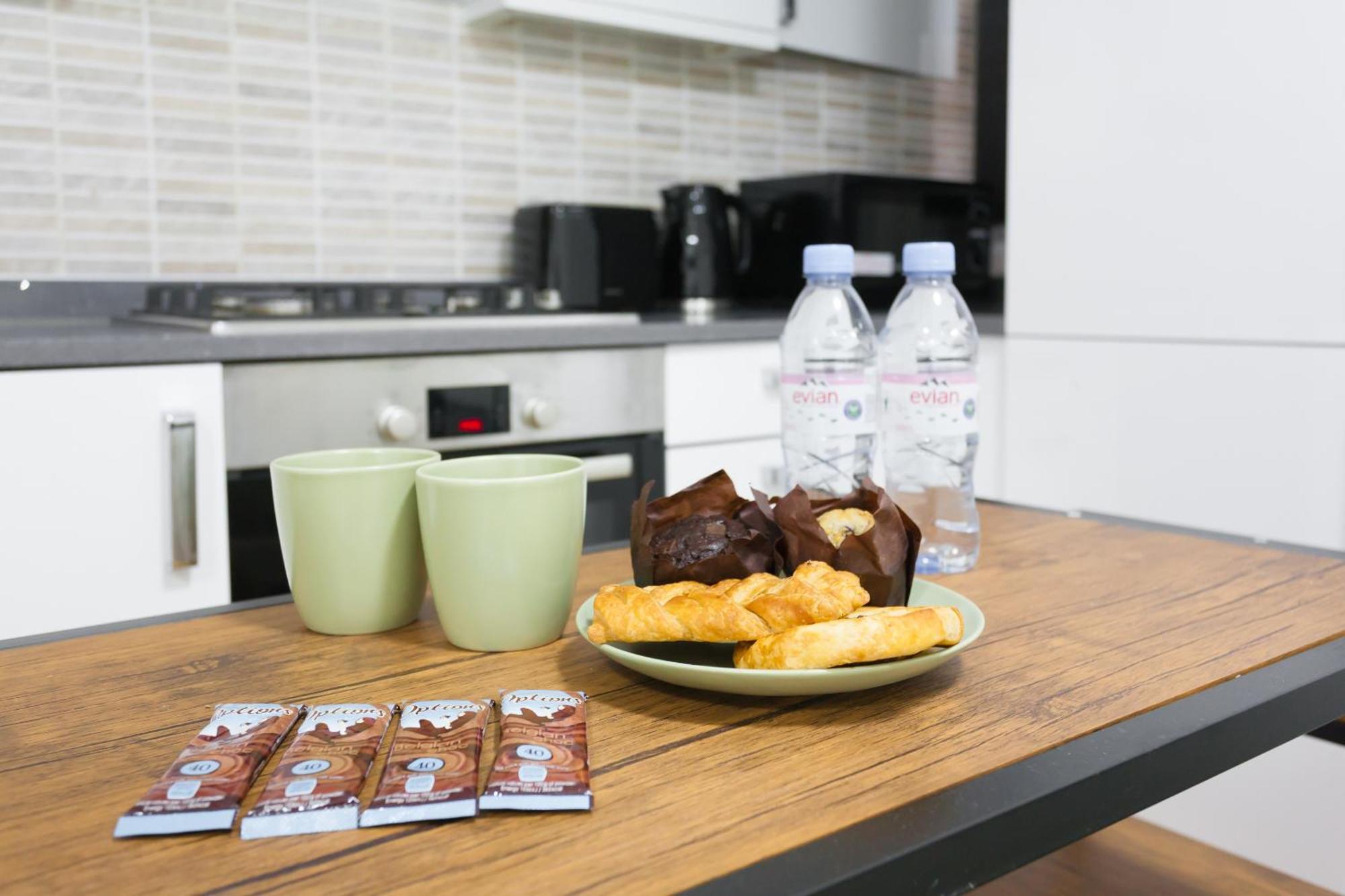 Studio9 - Next To Emirates Stadium - Budget With Shared Bathroom Gasthof *