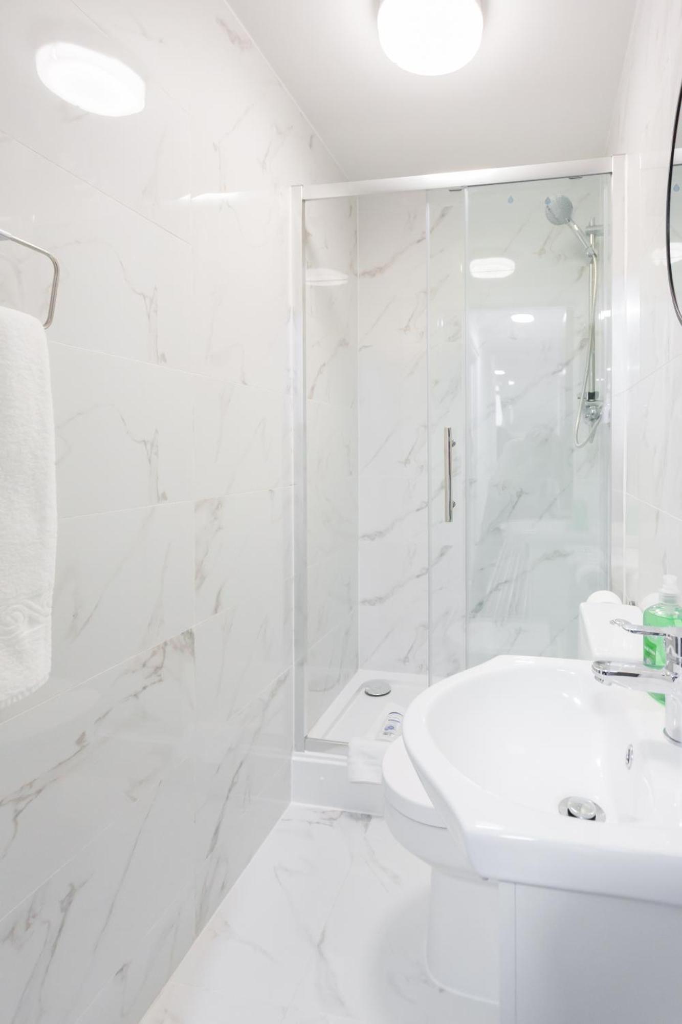 Studio9 - Next To Emirates Stadium - Budget With Shared Bathroom Gasthof *