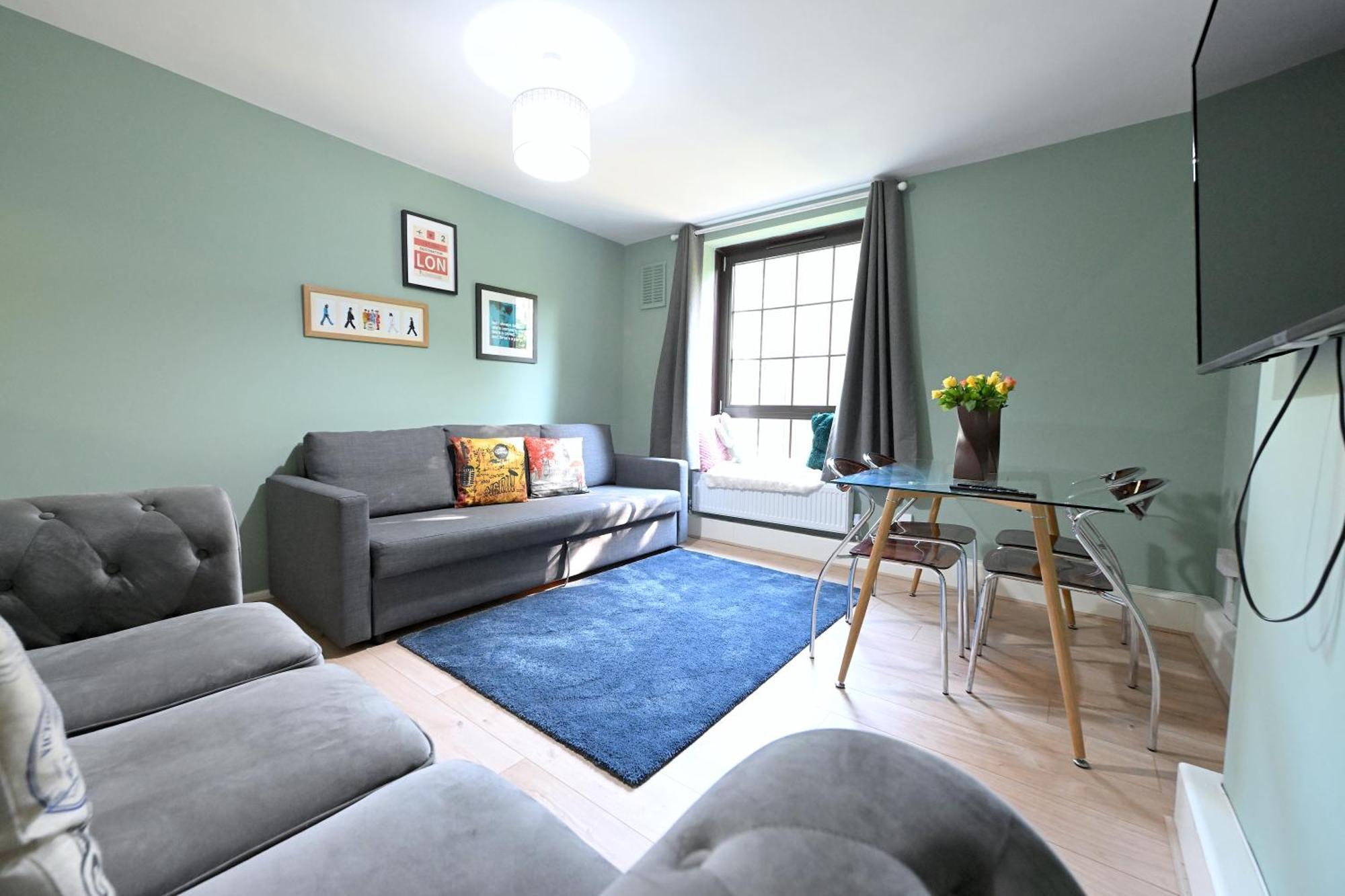 2 Bedroom Flat In - Old St - Zone 1