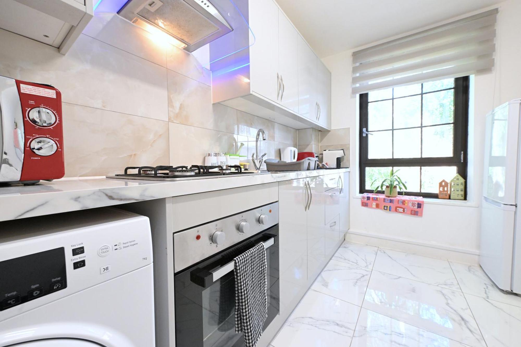 2 Bedroom Flat In - Old St - Zone 1 London