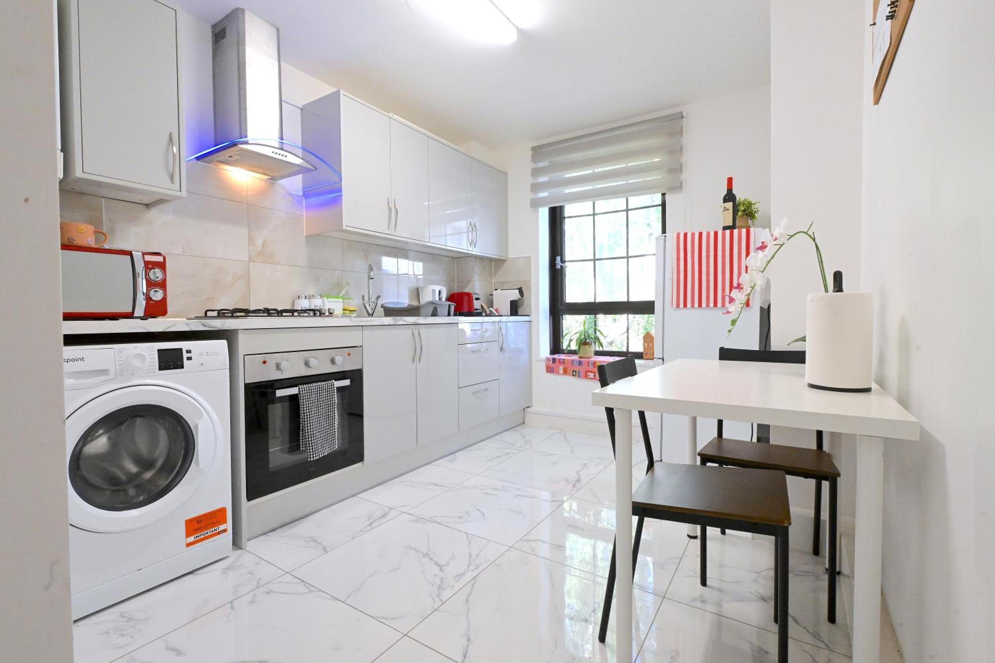 2 Bedroom Flat In - Old St - Zone 1 Apartment