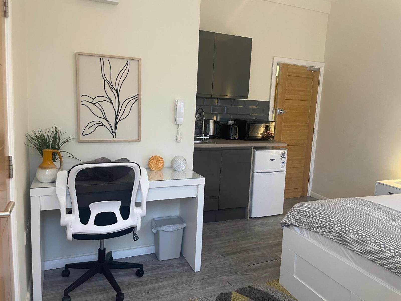 Guest house Grays Road - 1 *