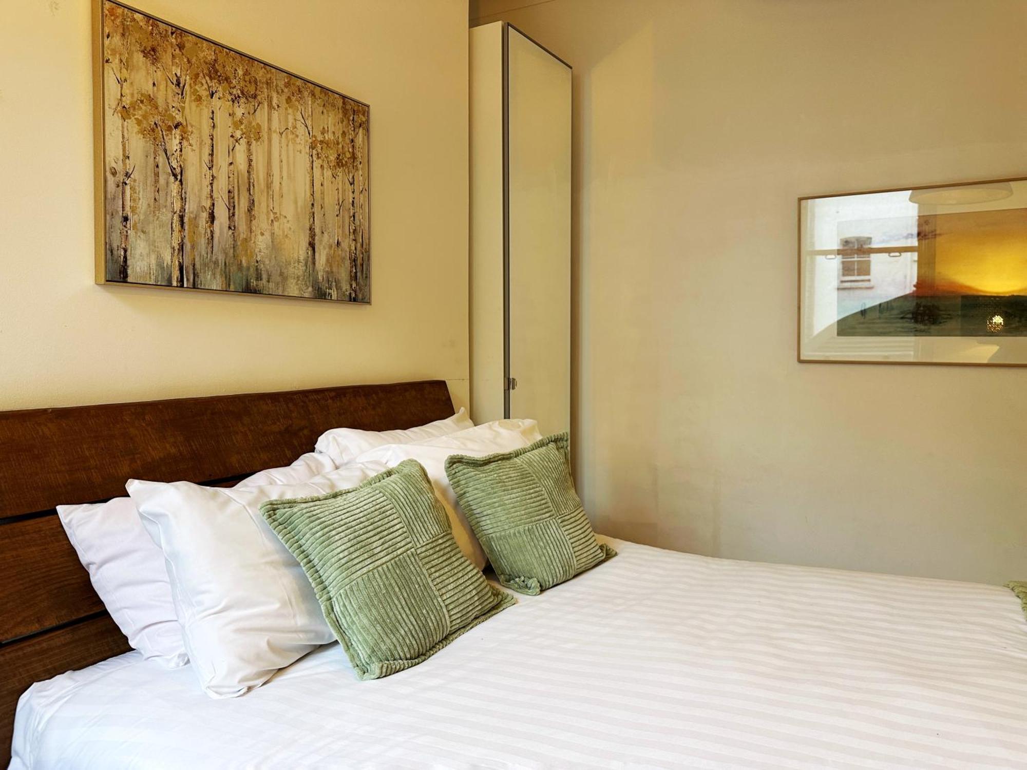 Theo's 2 Bedroom In Appartement
