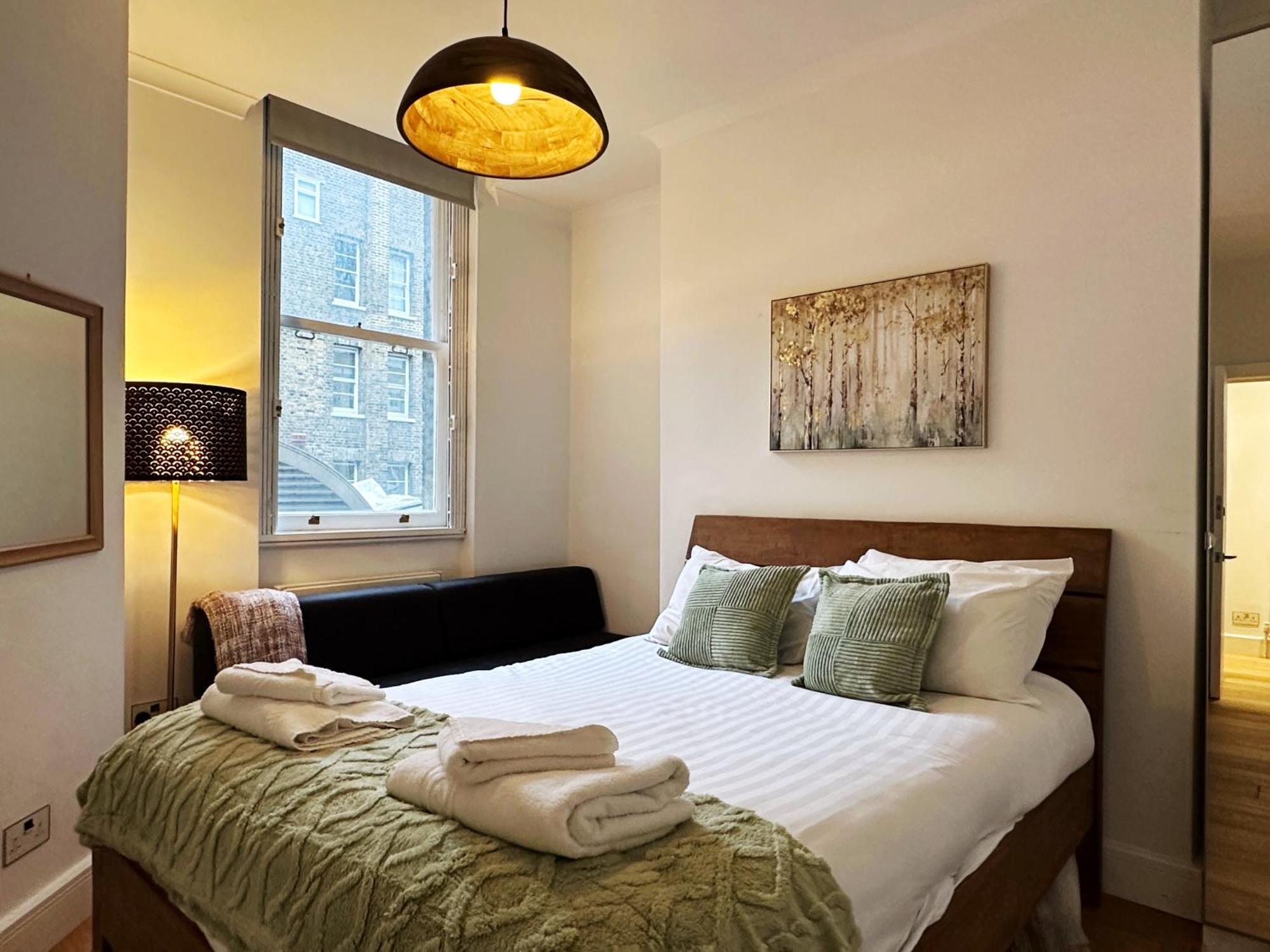 Theo's 2 Bedroom In