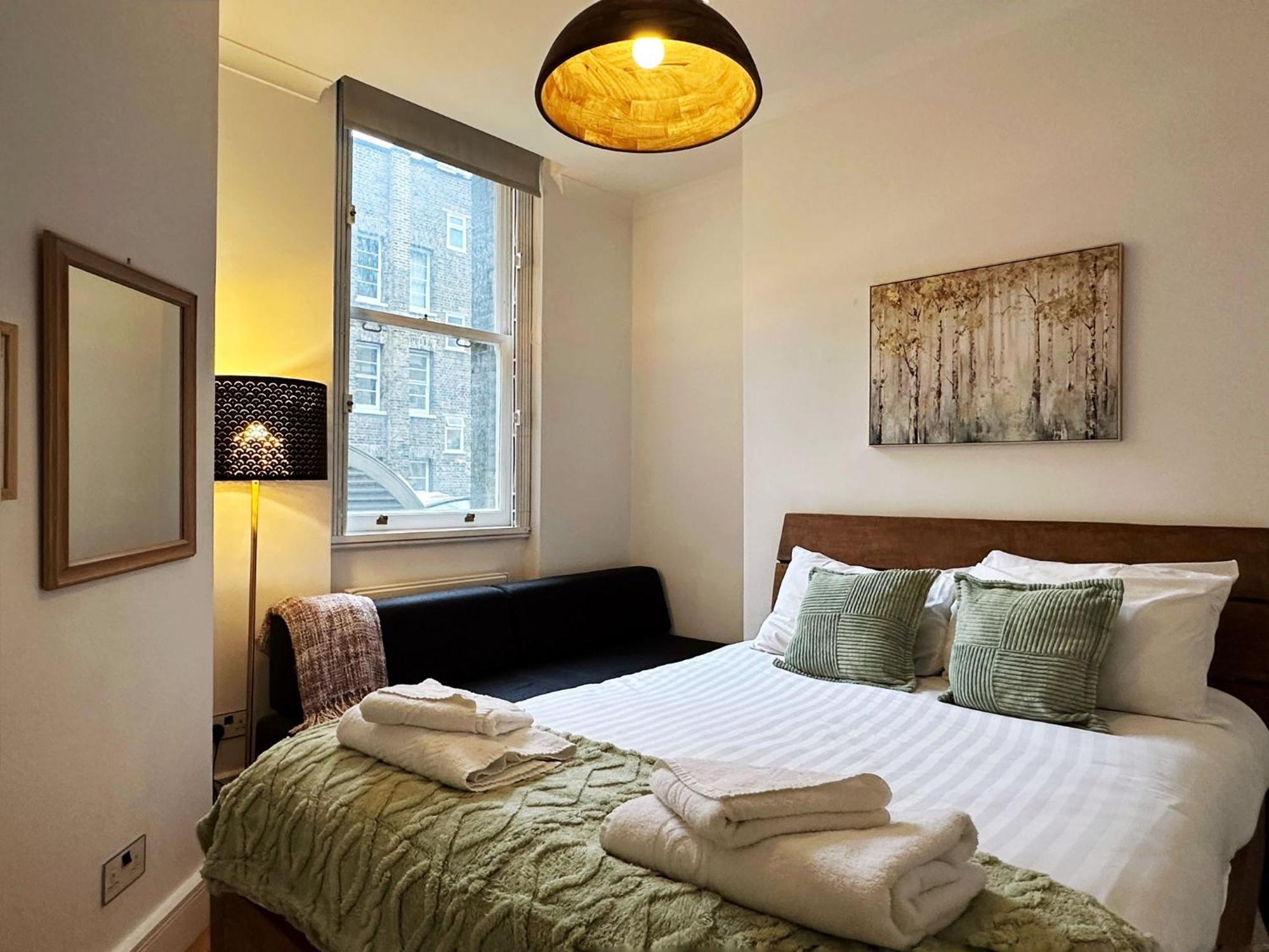 Theo's 2 Bedroom In Appartement *