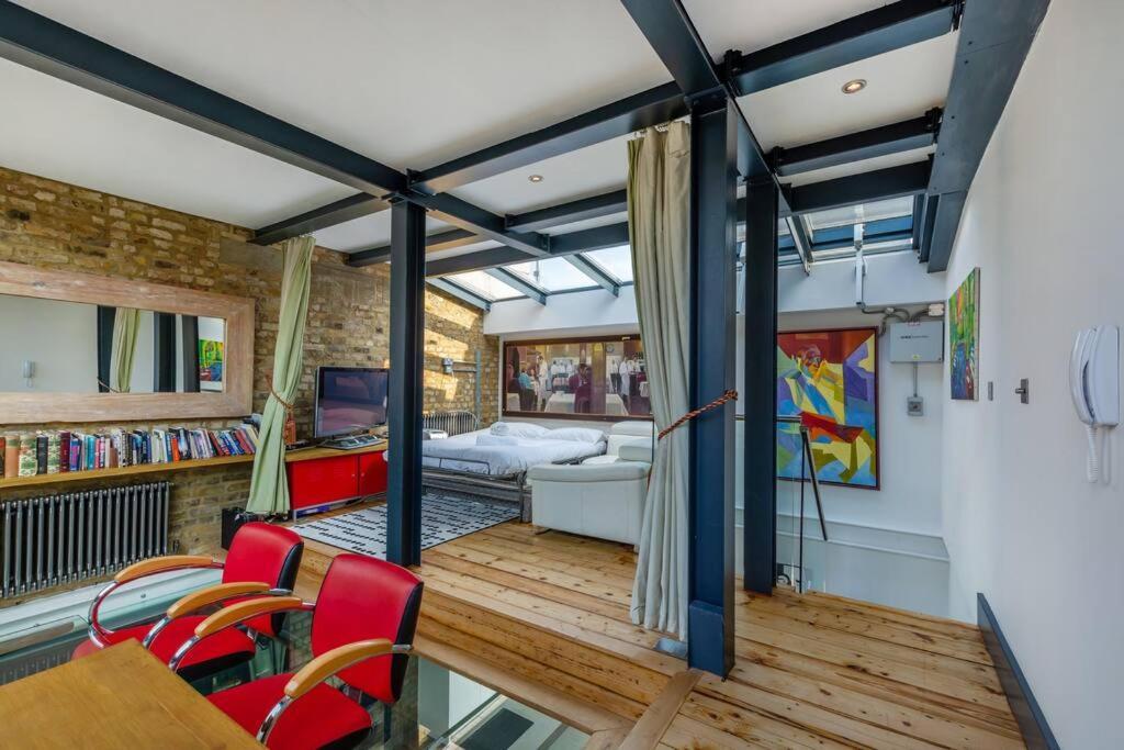 Penthouse *