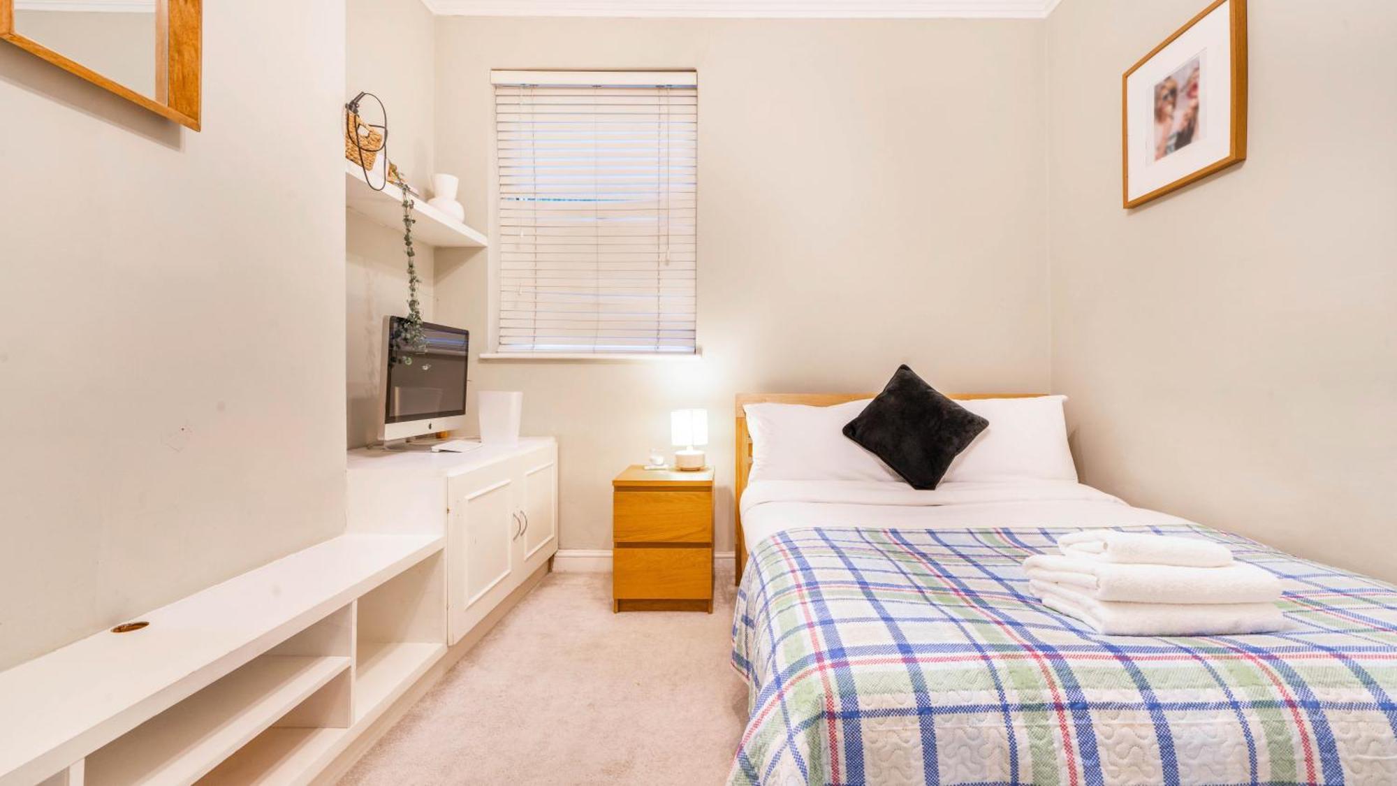 Spacious 2-bed Ground Floor Flat With Private Garden Appartement Londres