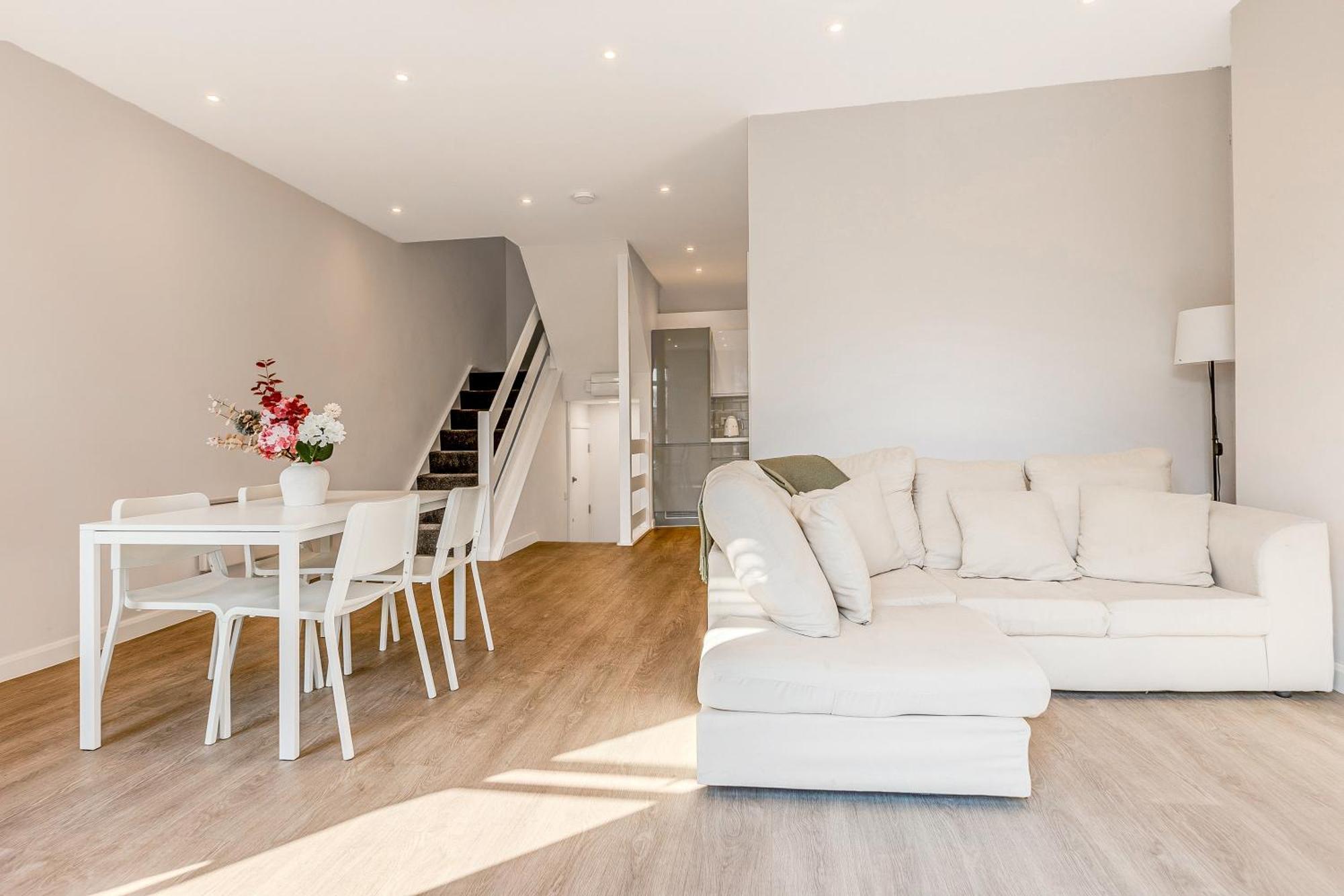 Appartement Bright 3br Duplex Flat With A Terrace In Clapham