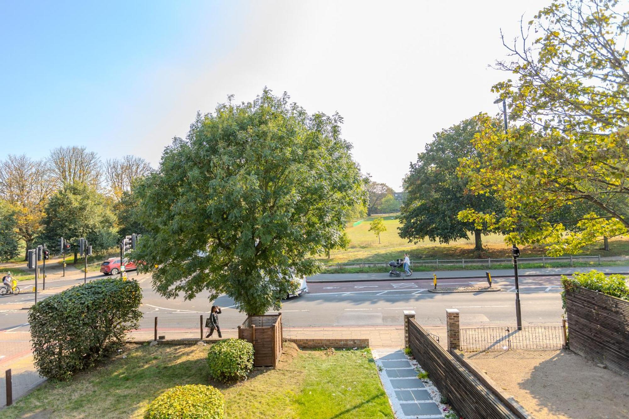 Bright 3br Duplex Flat With A Terrace In Clapham Appartement *