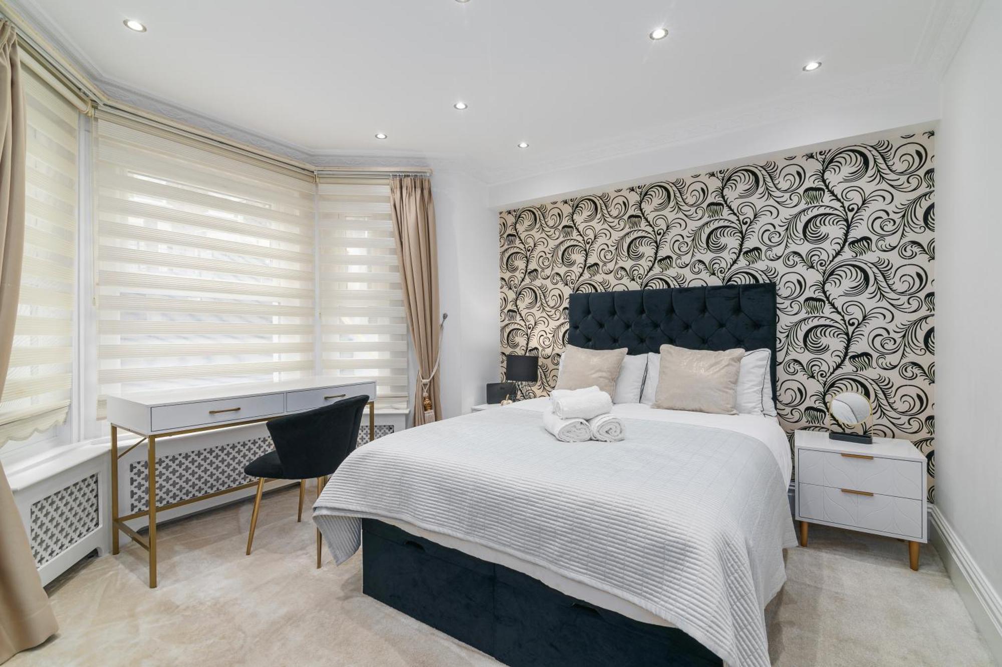 Elegant 2 Bedroom Garden Flat, London, Paddington! *