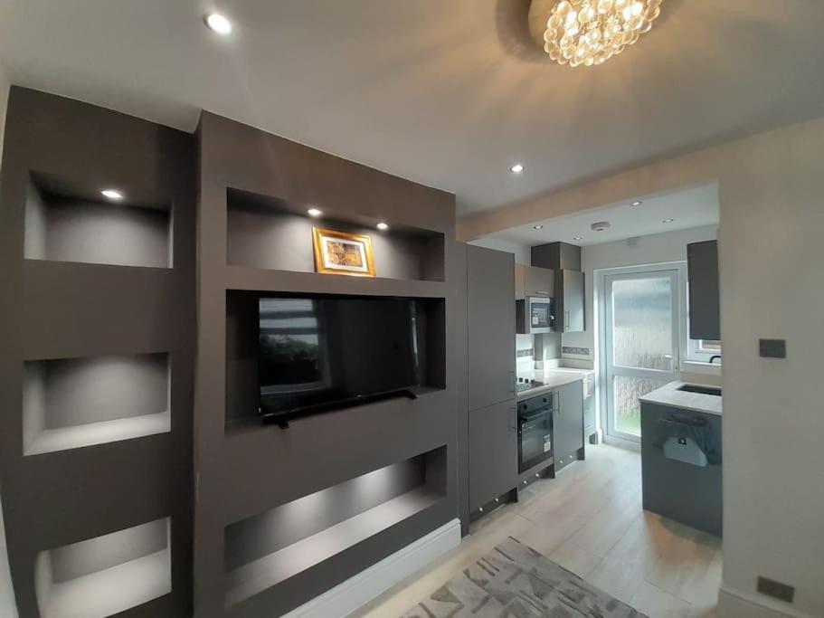 Cosy -2 Bed *