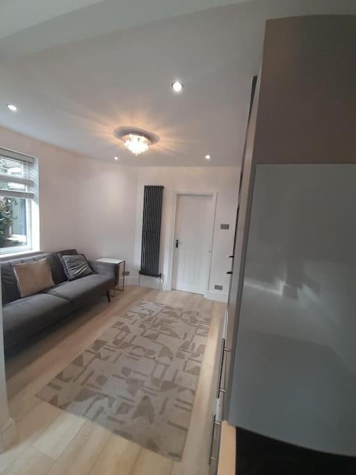 Cosy -2 Bed *