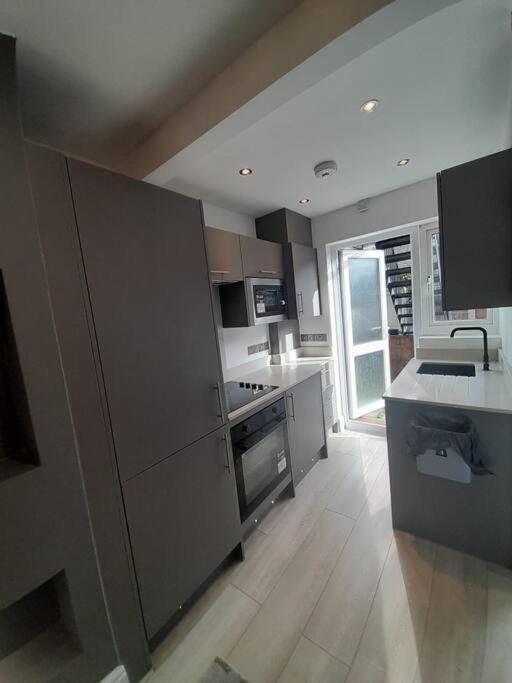 Cosy -2 Bed Londres