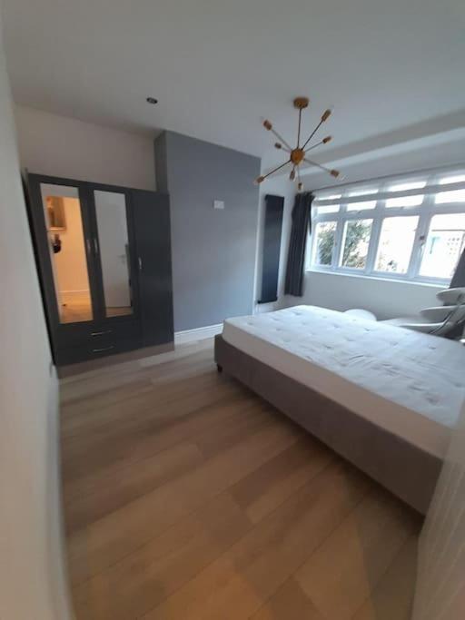 Cosy -2 Bed * Londres