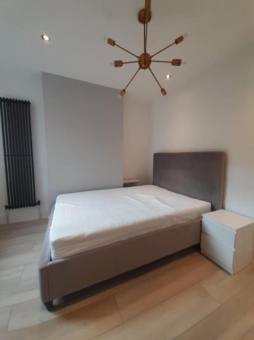 Cosy -2 Bed Appartement *