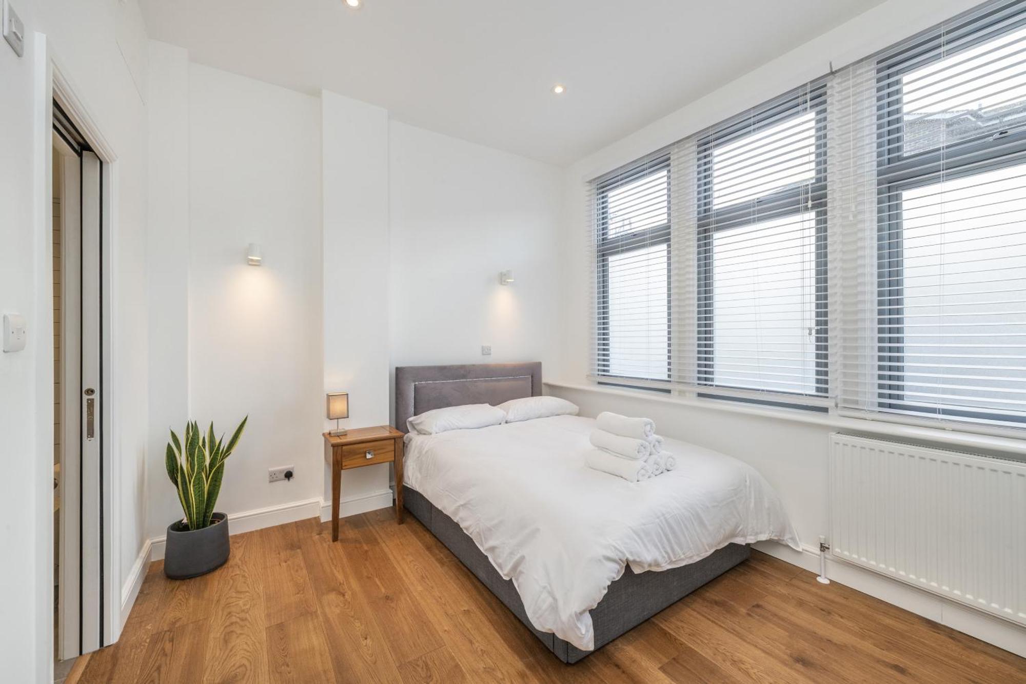 Luxury 2bedroom And 2bathroom Flat With Patio London!
