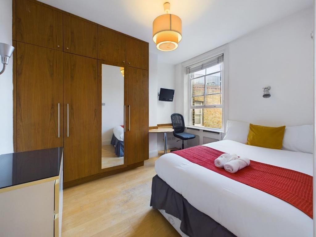 Apartamento Luxury 4-bedroom Modern Flat In Steps From Station, Sleeps 9 In Style! *