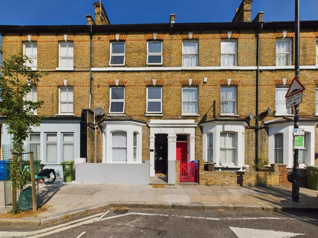 Apartamento Luxury 4-bedroom Modern Flat In Steps From Station, Sleeps 9 In Style!