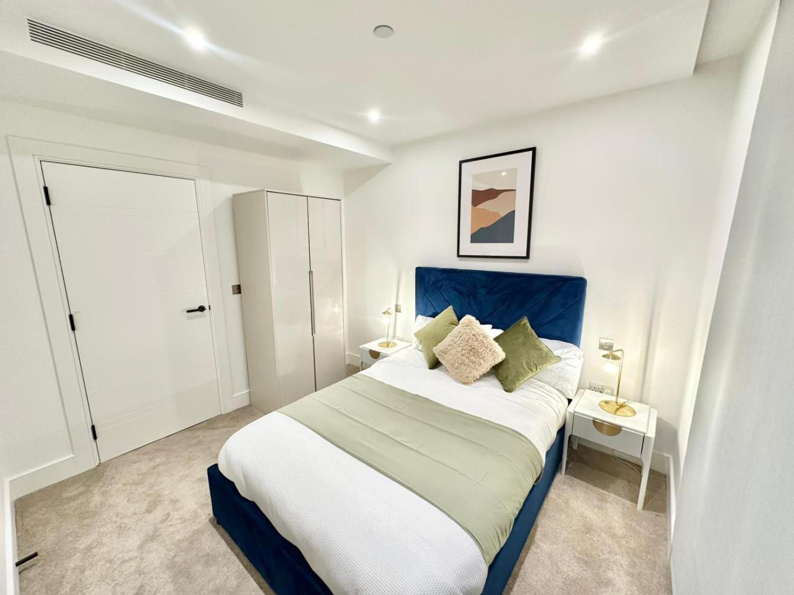 Battersea 2 Bedroom Cosy *