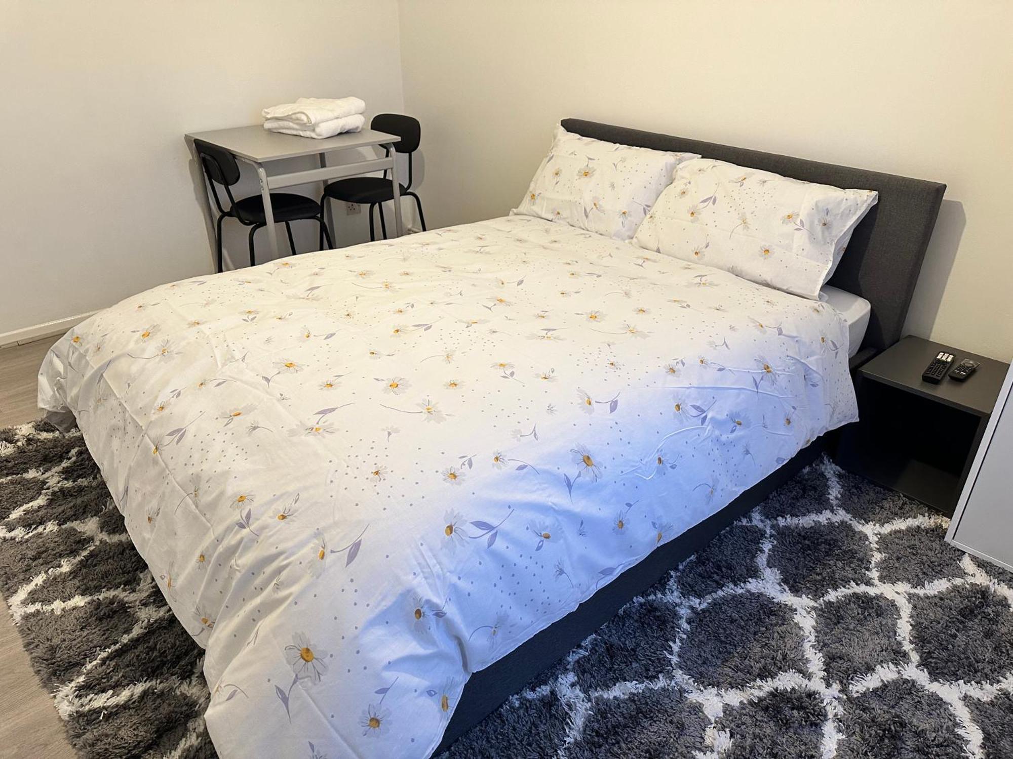 Guest house Family Homes - Celandine London
