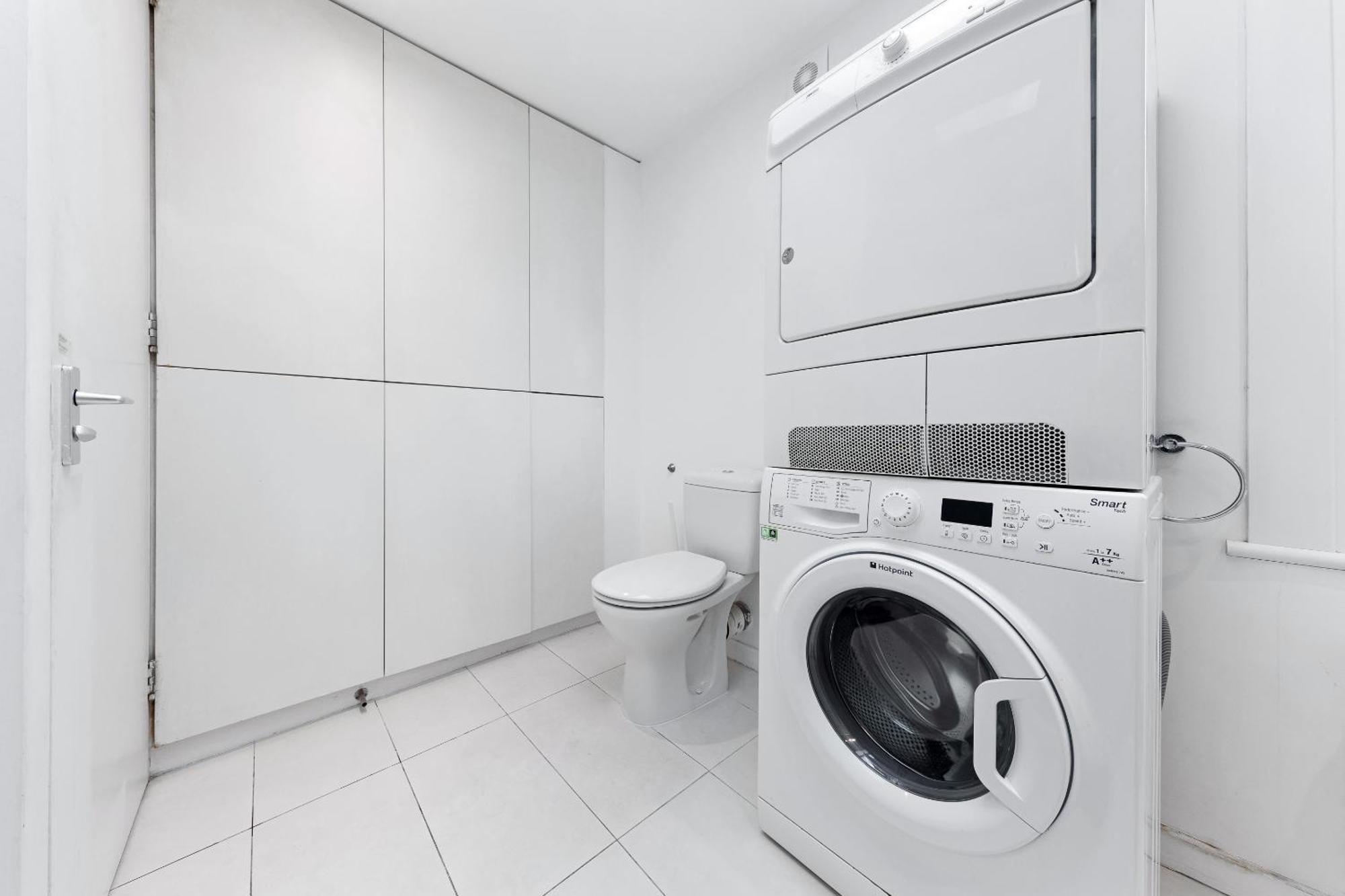 Luxury 4-bedroom Modern Flat In Steps From Station, Sleeps 9 In Style! Apartamento
