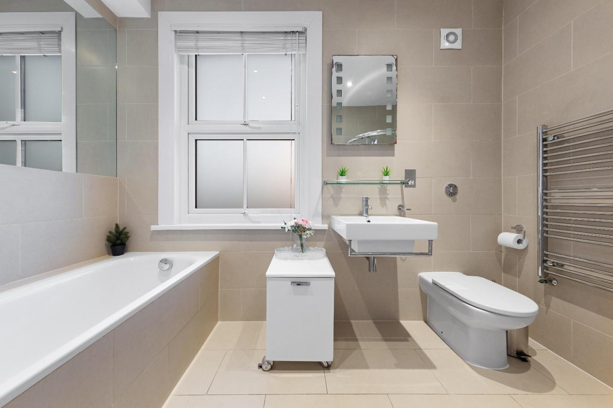 Apartamento Luxury 4-bedroom Modern Flat In Steps From Station, Sleeps 9 In Style! *