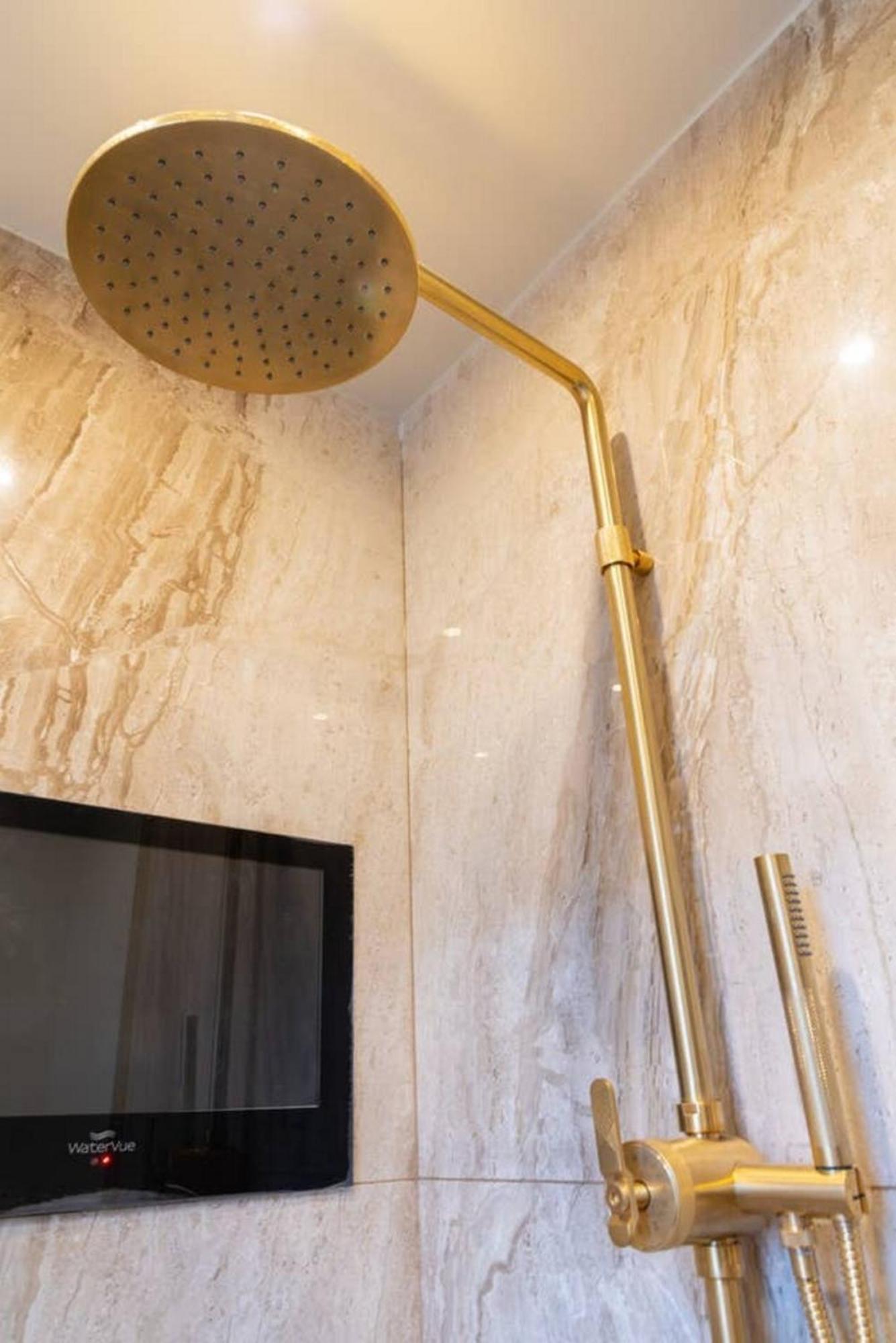 Charly Holiday home London