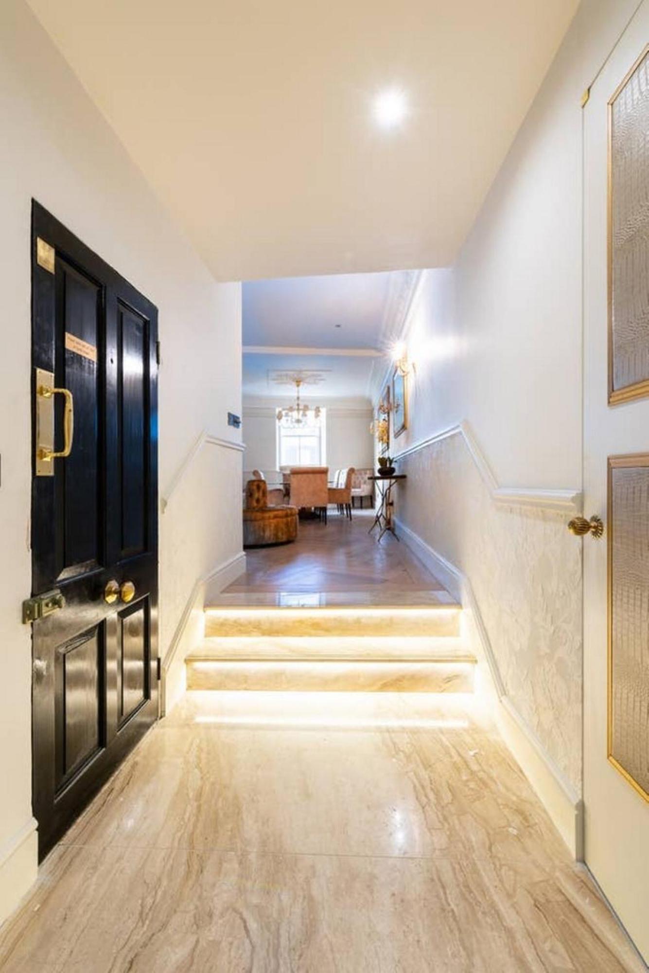 Charly Holiday home London