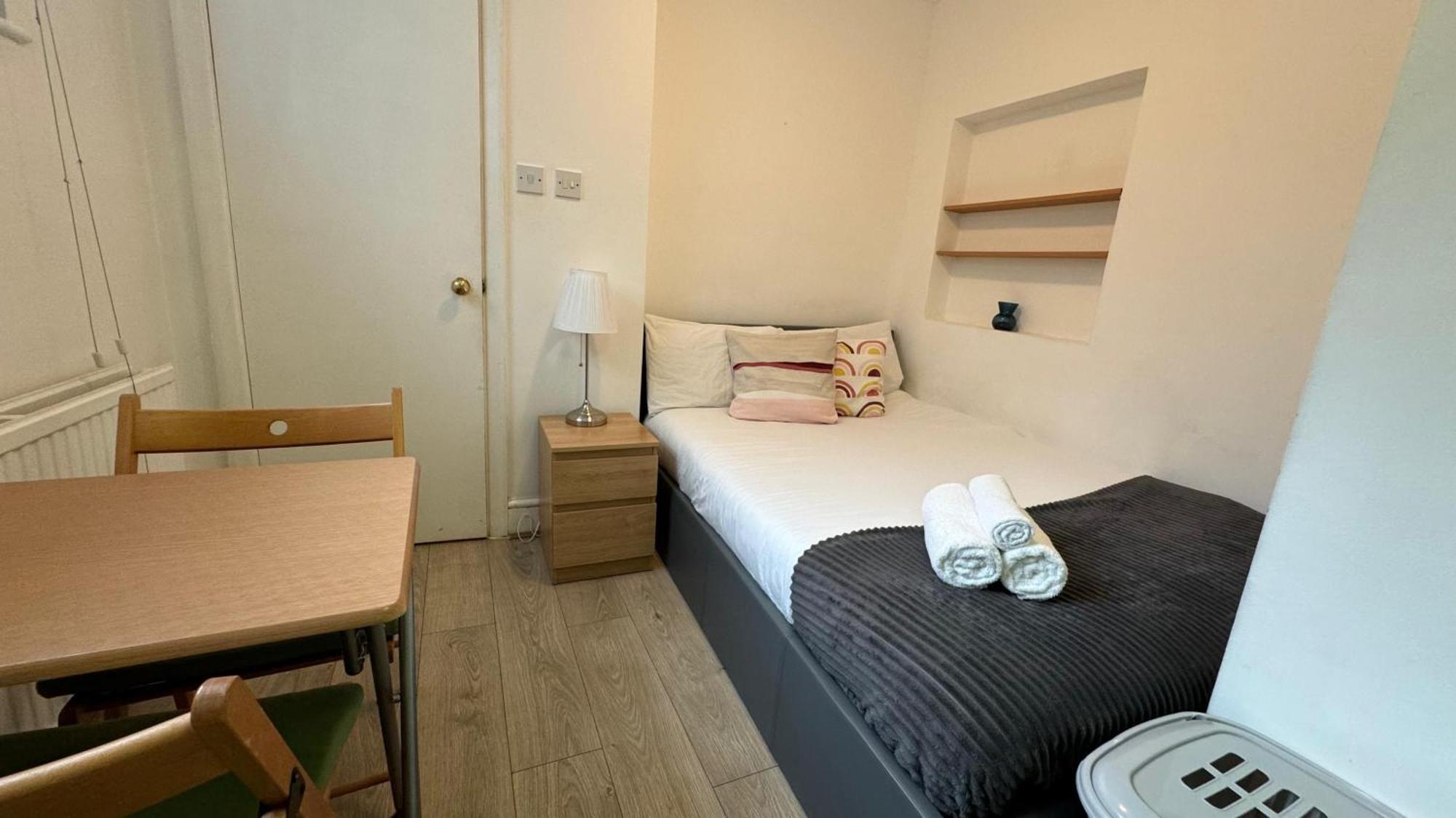 Apartamento En-suite Near Everything. Shepherd's Bush - Londres