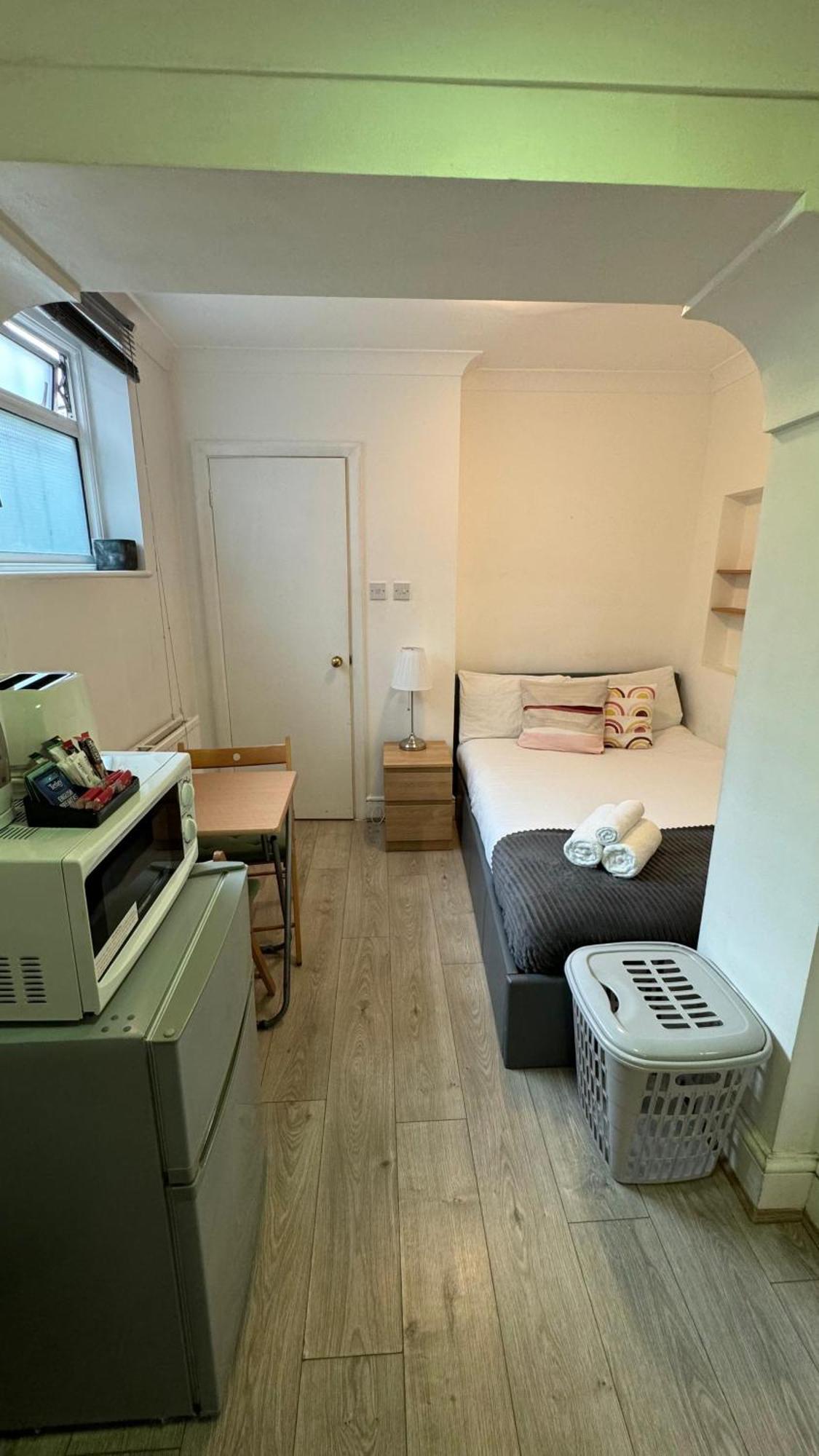Apartamento En-suite Near Everything. Shepherd's Bush - *