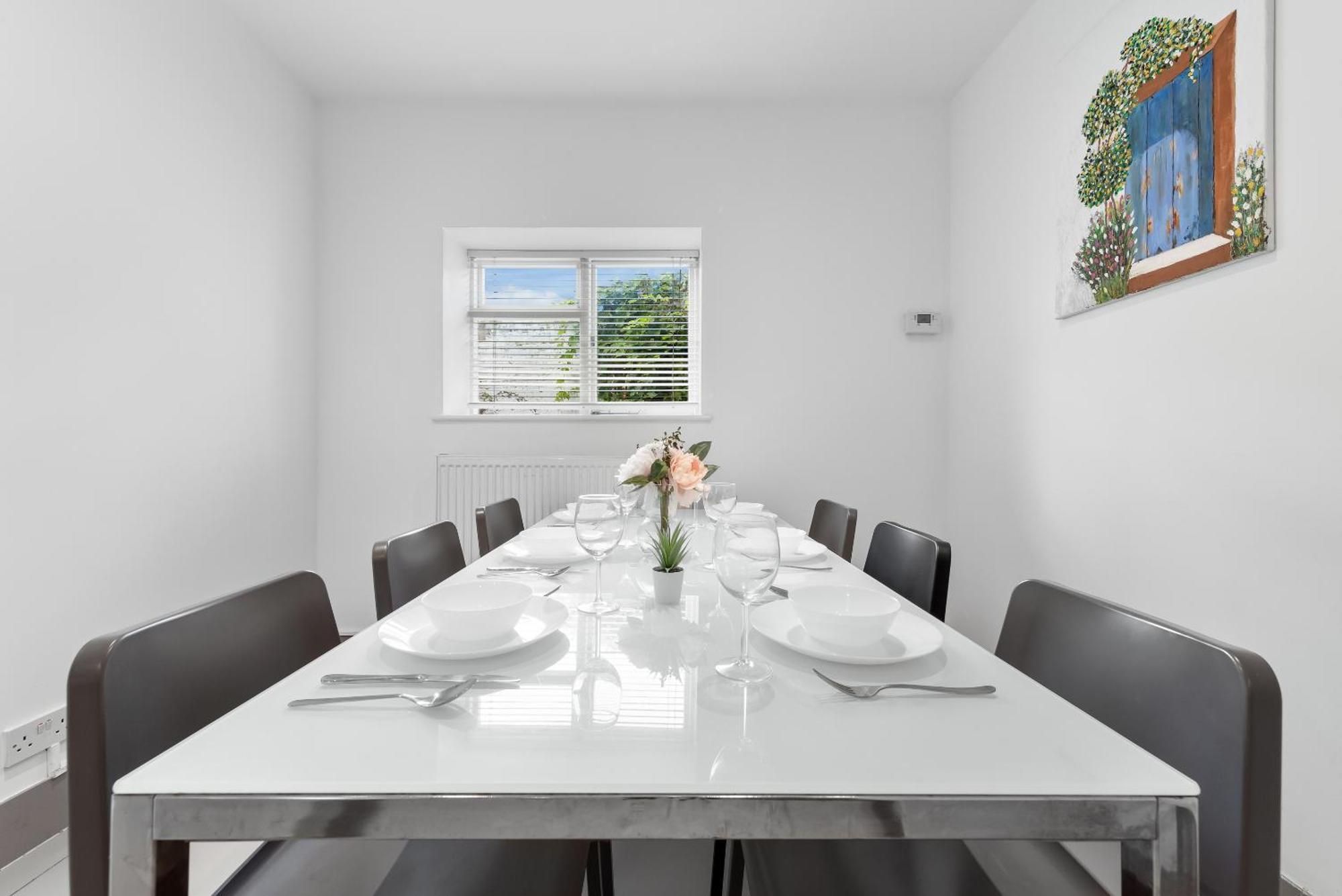 Luxury 4-bedroom Modern Flat In Steps From Station, Sleeps 9 In Style! * Londres