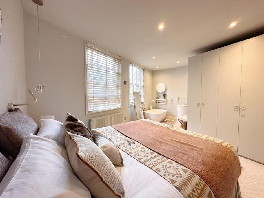 Pousada Stunning Modern 2-floor House With 3 Ensuite