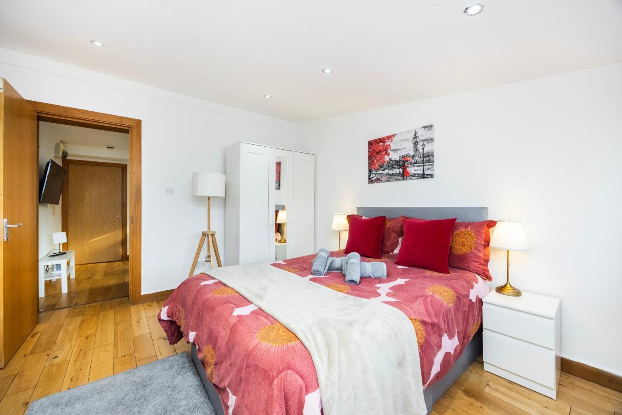 2 Bedroom Charming & Magnificent Flat Londres