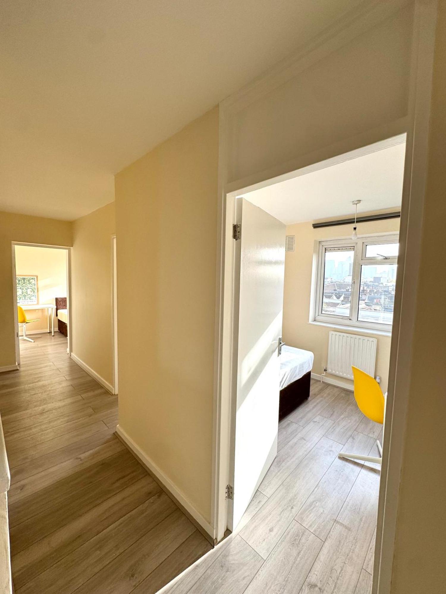 Spacious 5 Bedroom 3 Mins Walk From Mile End Appartement *