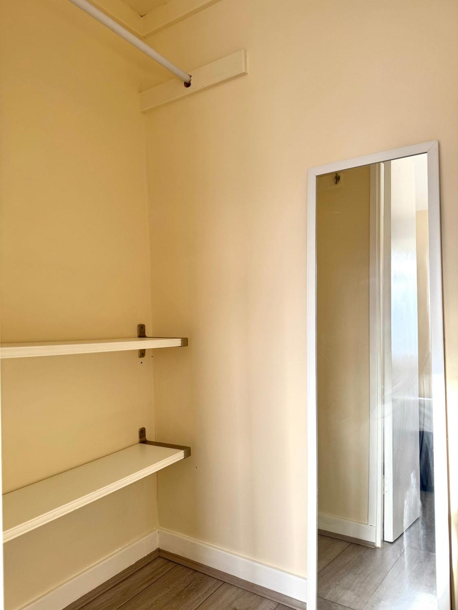 Appartement Spacious 5 Bedroom 3 Mins Walk From Mile End *