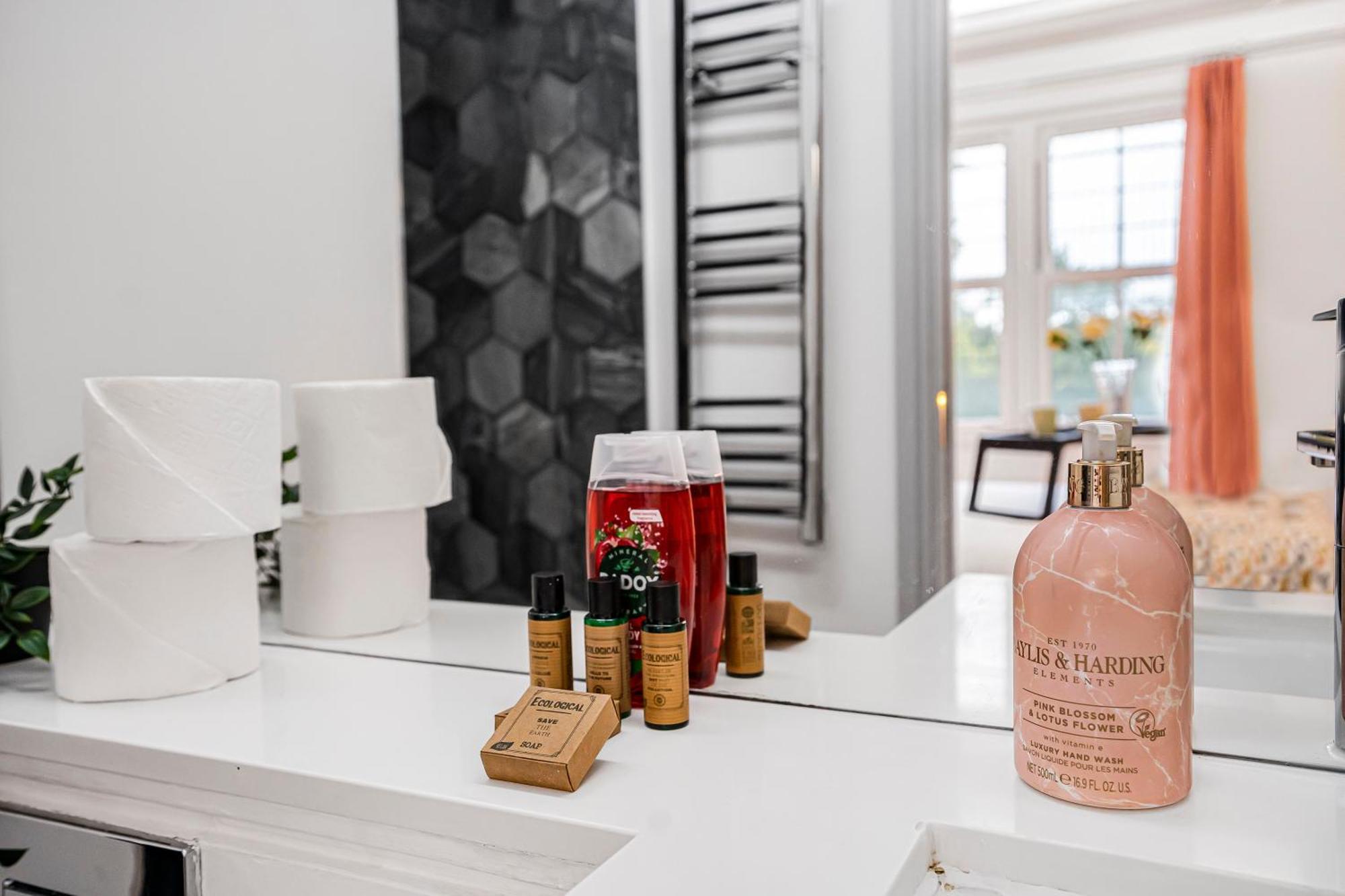 Stylish Modern By Livestay Short Lets & Serviced Nw6 Londres