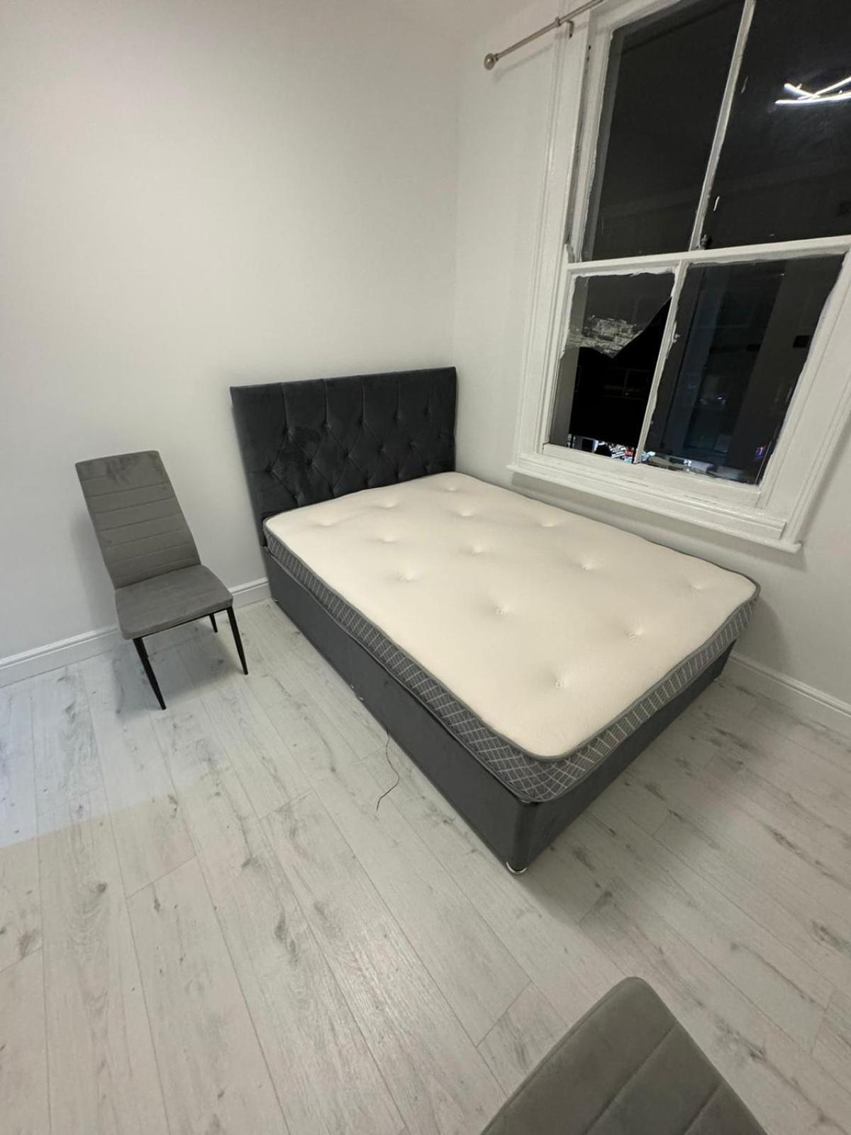 One Bedroom Flat Victoria
