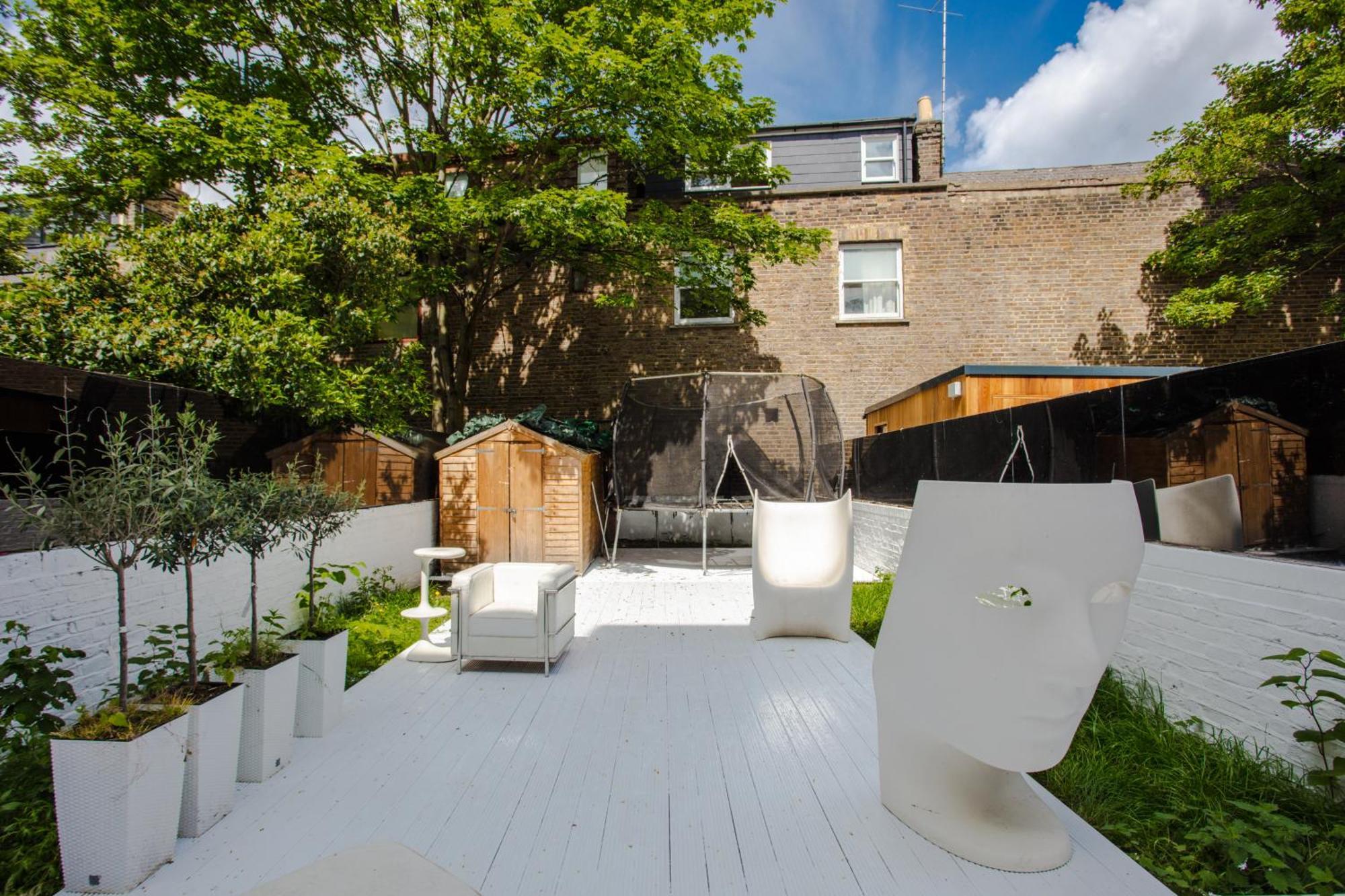 Huge 5 Storey 4 Bed Terraced Family In Queens Park * Londres