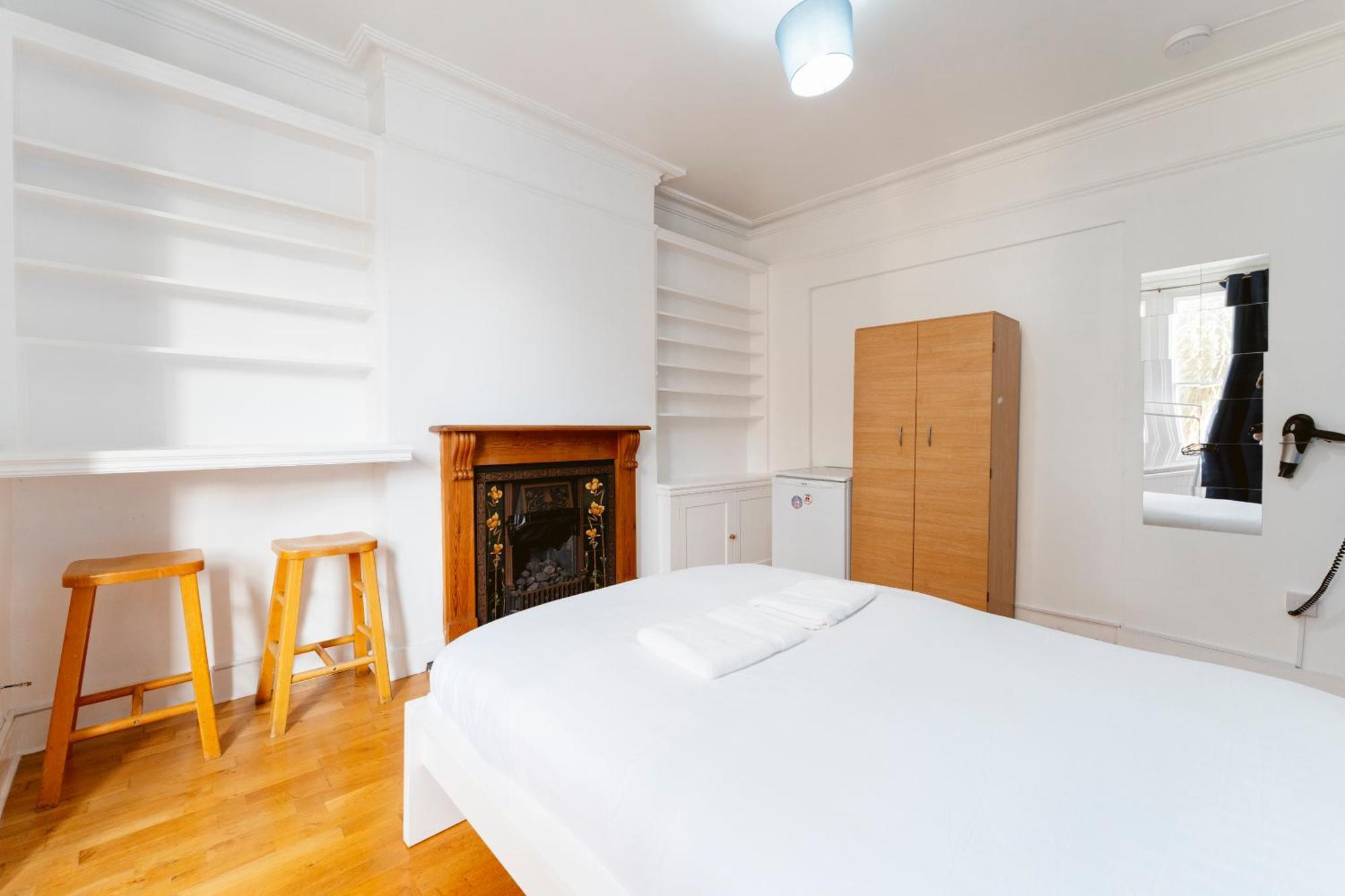 Guest house White Double *